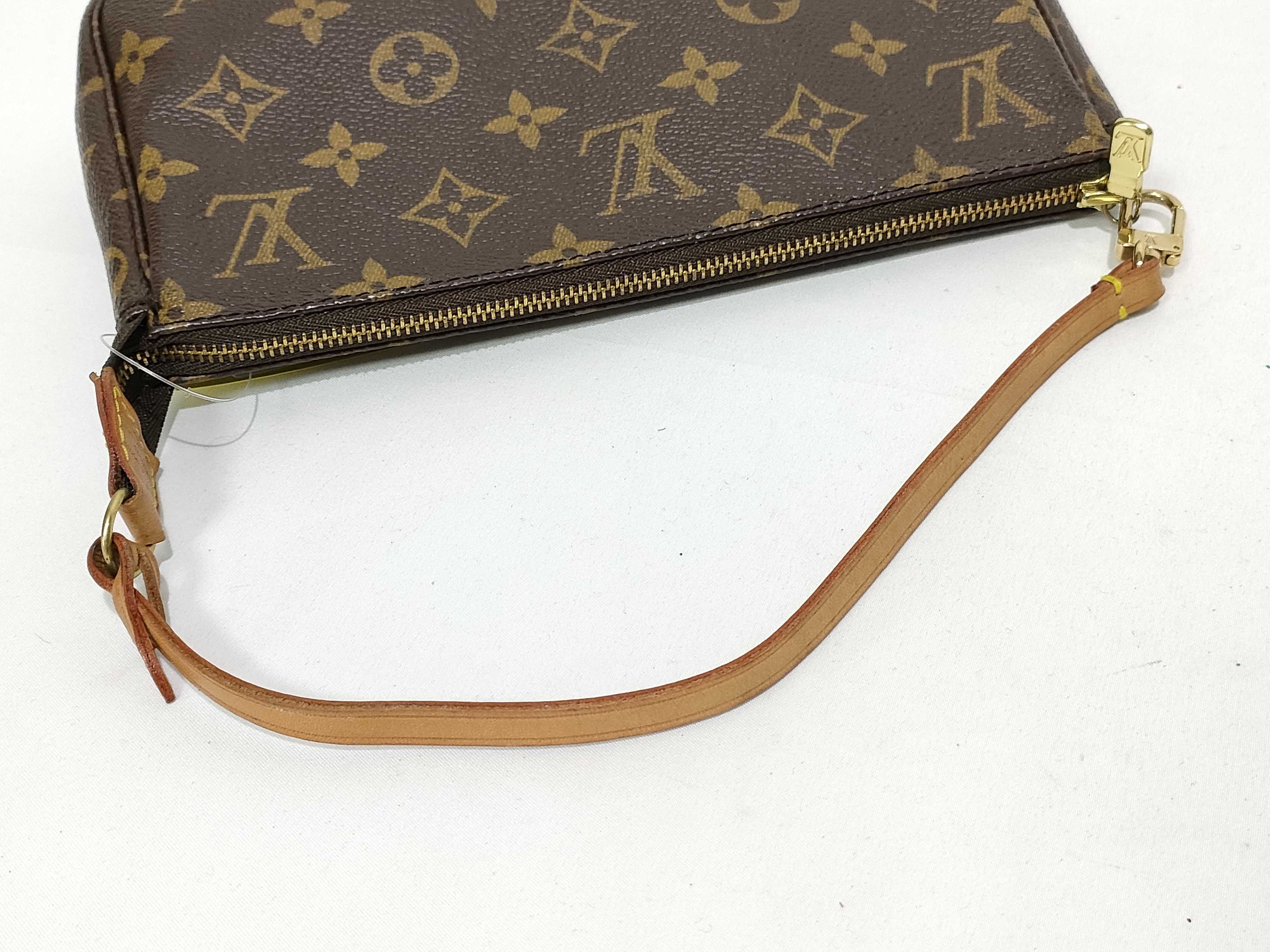 Monogram M51980 Accessoires Handbag — view 3