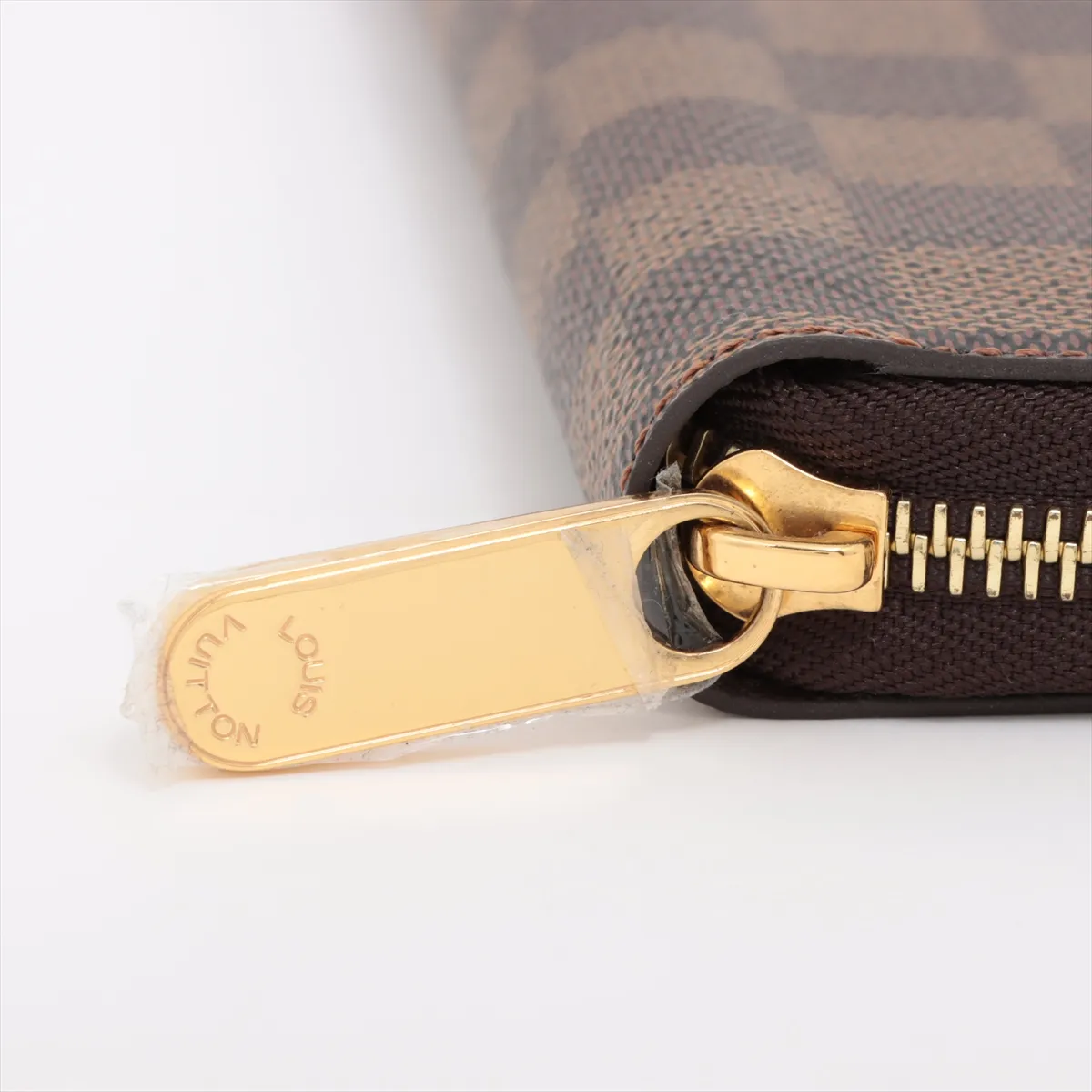 Damier Zippy Wallet N41661 Brown Round Zip Wallet RFID Reaction — view 14