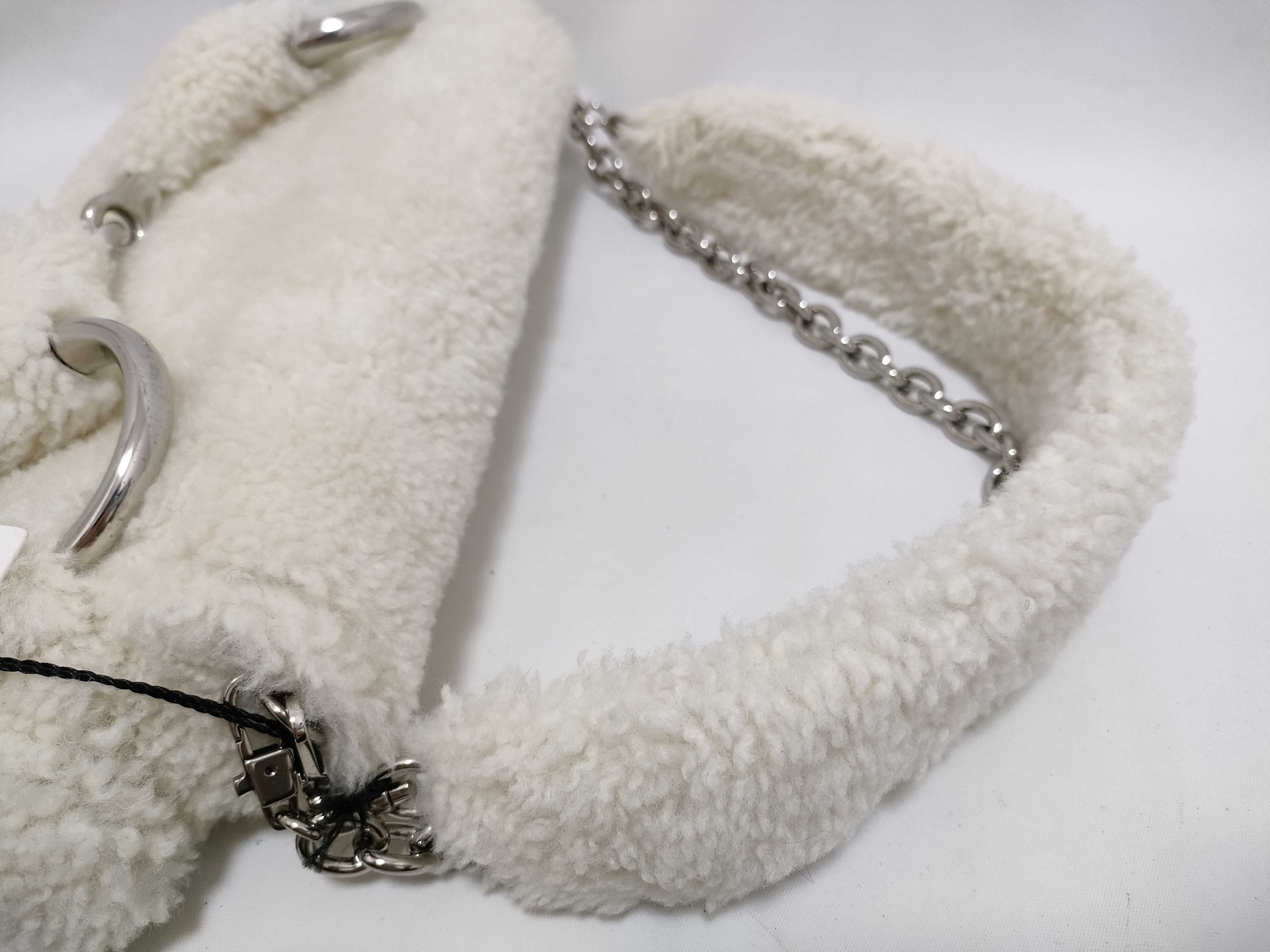 Horsebit Boa Chain Shoulder Bag — view 3