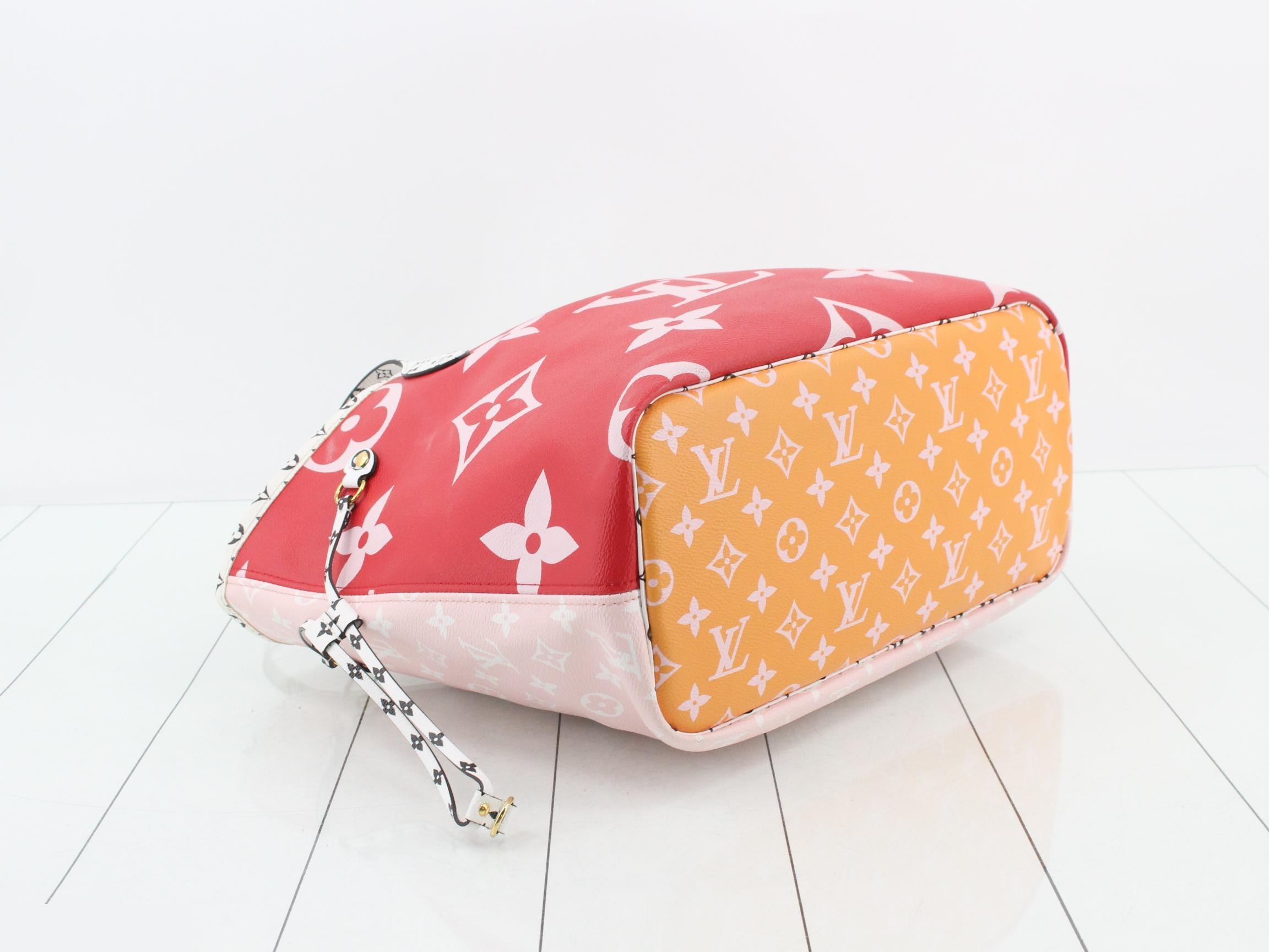 Monogram Giant Neverfull MM Tote Bag with Pouch — view 5
