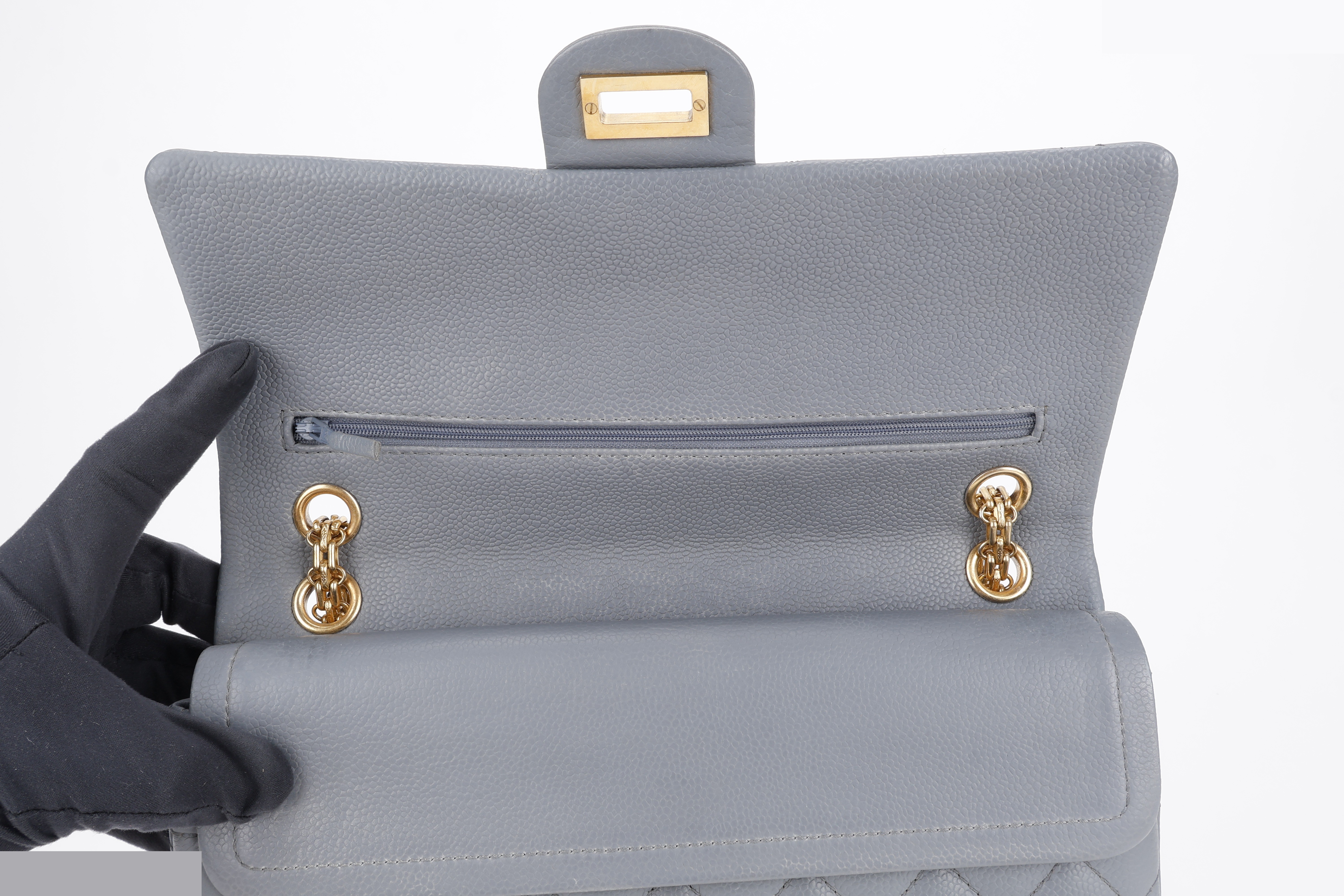 REISSUE 2.55 MEDIUM DARK GREY CAVIAR GHW — view 5
