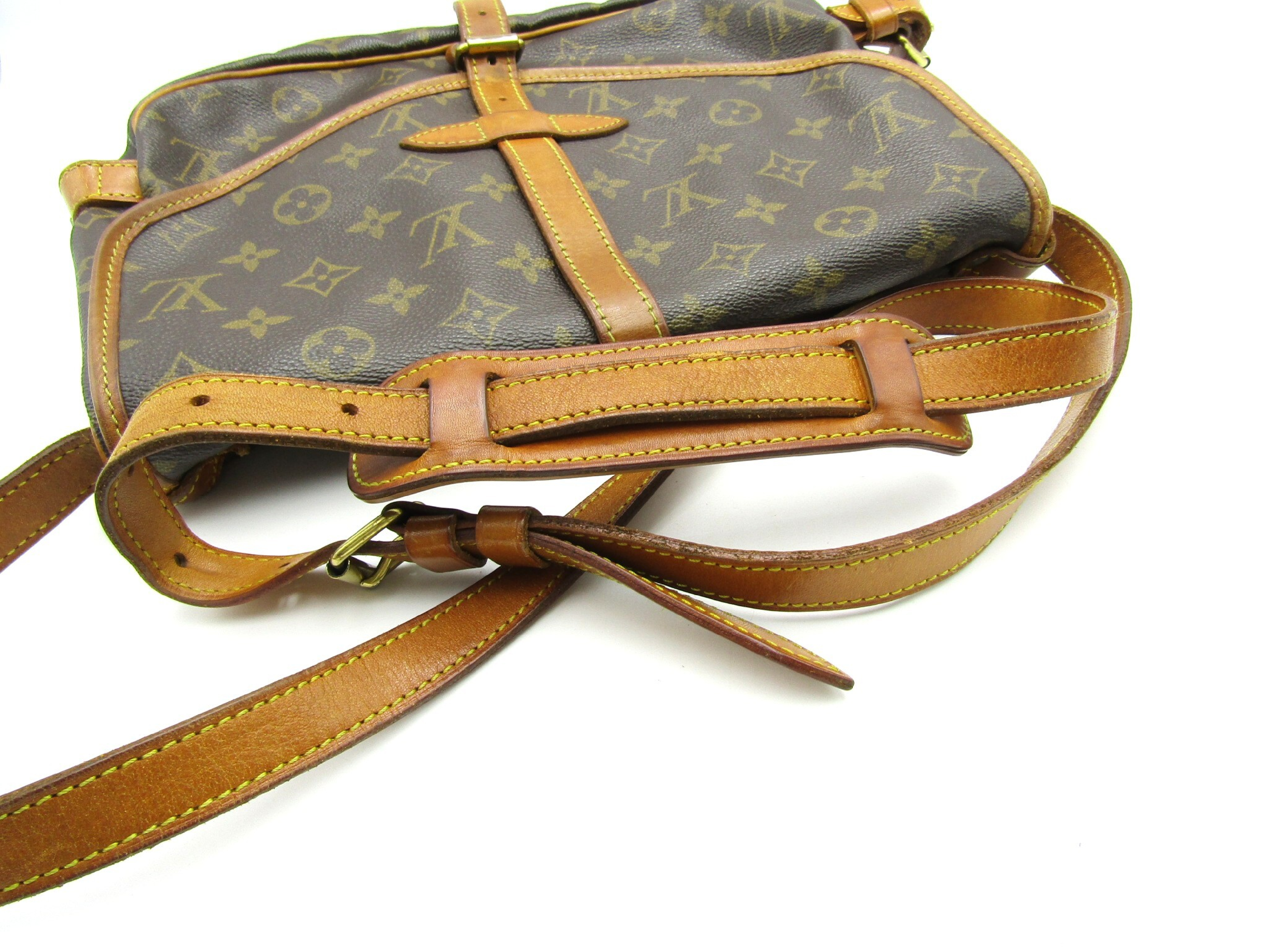 LV Saumur 30 M42256 Monogram Gold Hardware Shoulder Bag — view 3