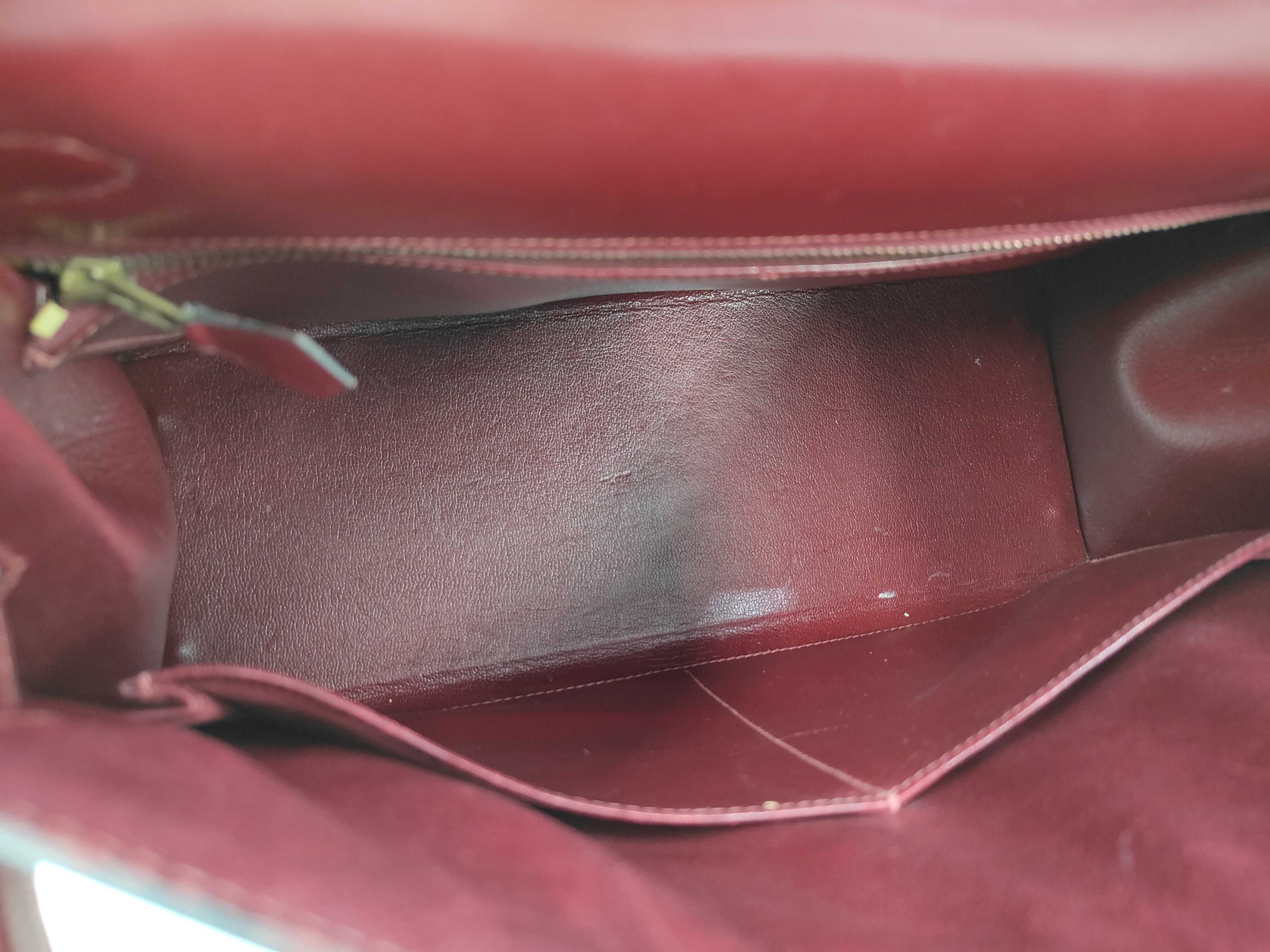 Kelly 32 Box Calf Bordeaux Gold Hardware P Stamp ST Tote Bag — view 9