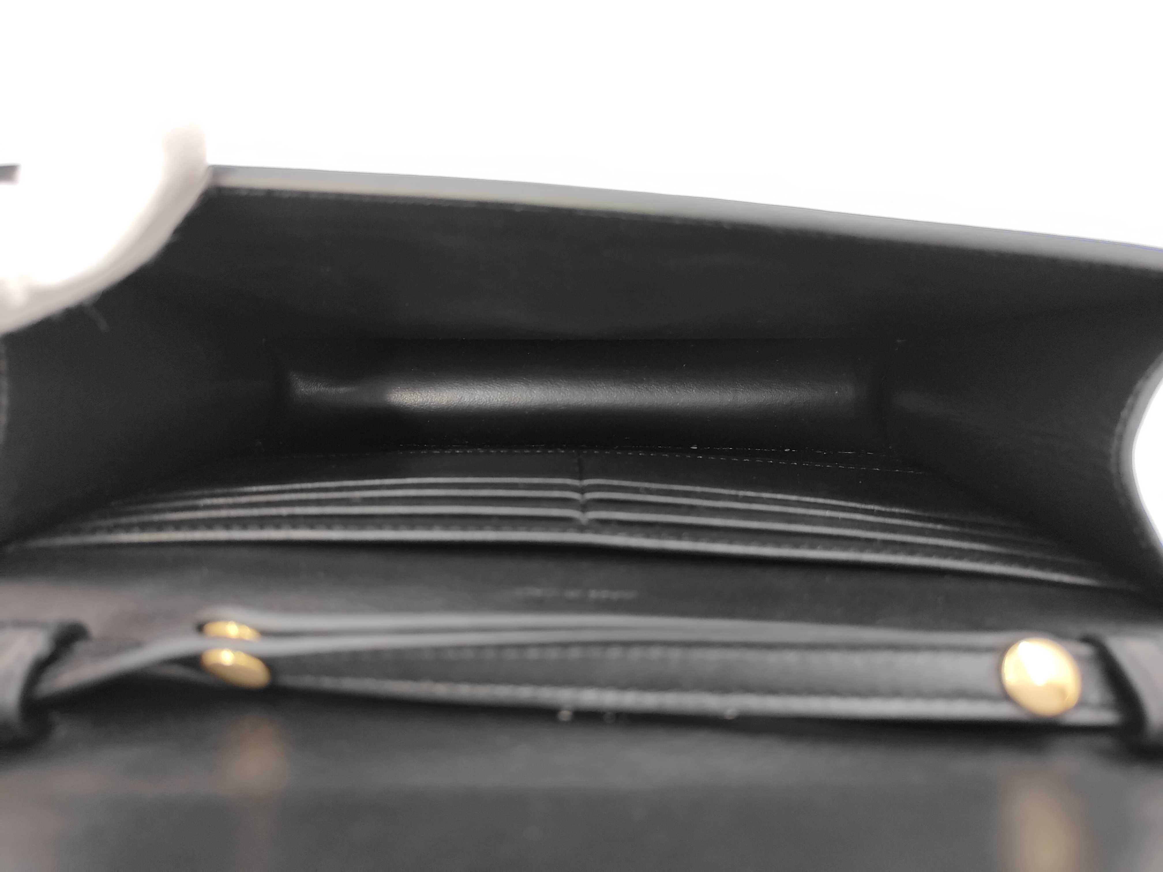 Triomphe Chain Shoulder Bag — view 11