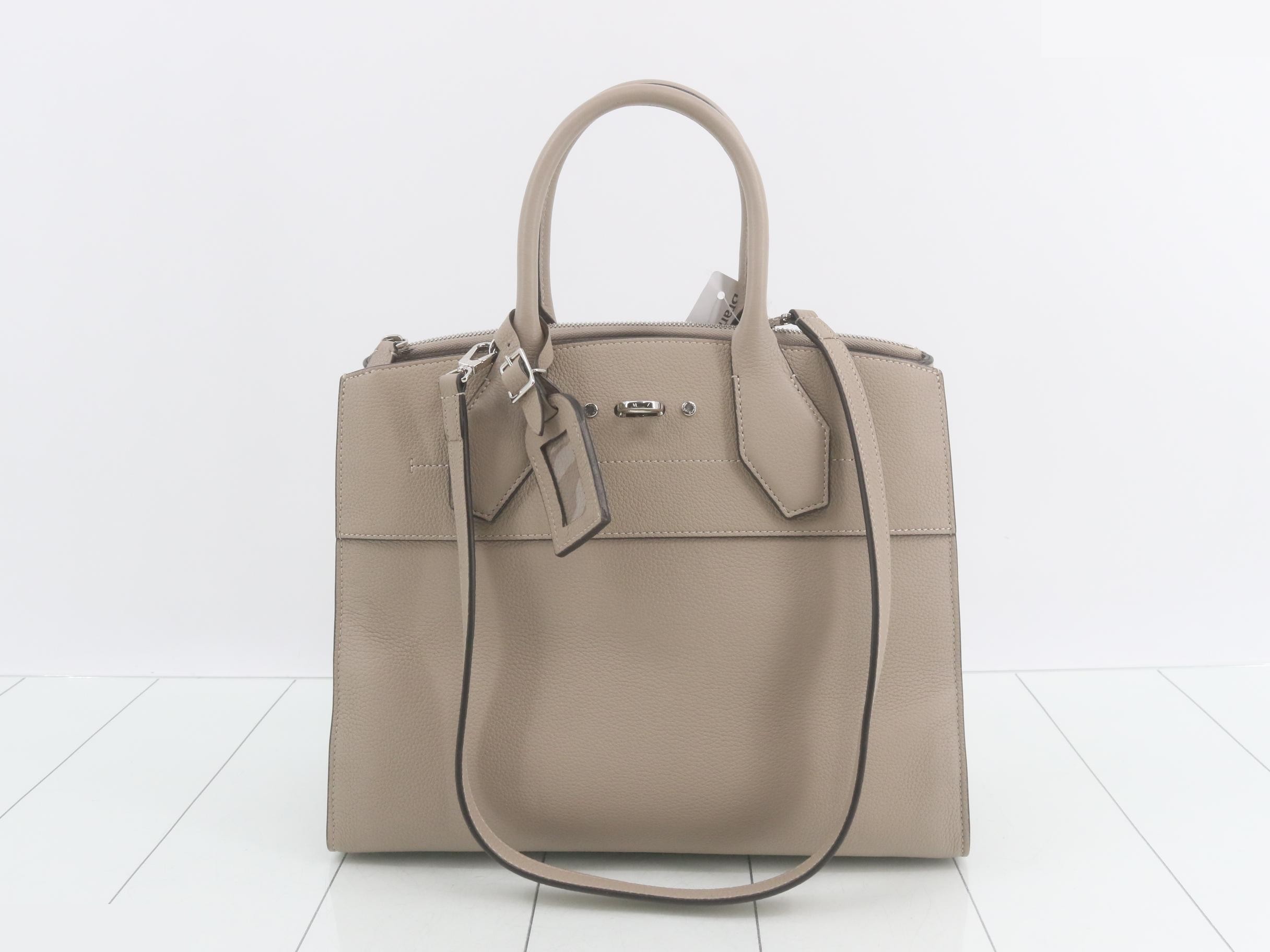 handbag — view 2