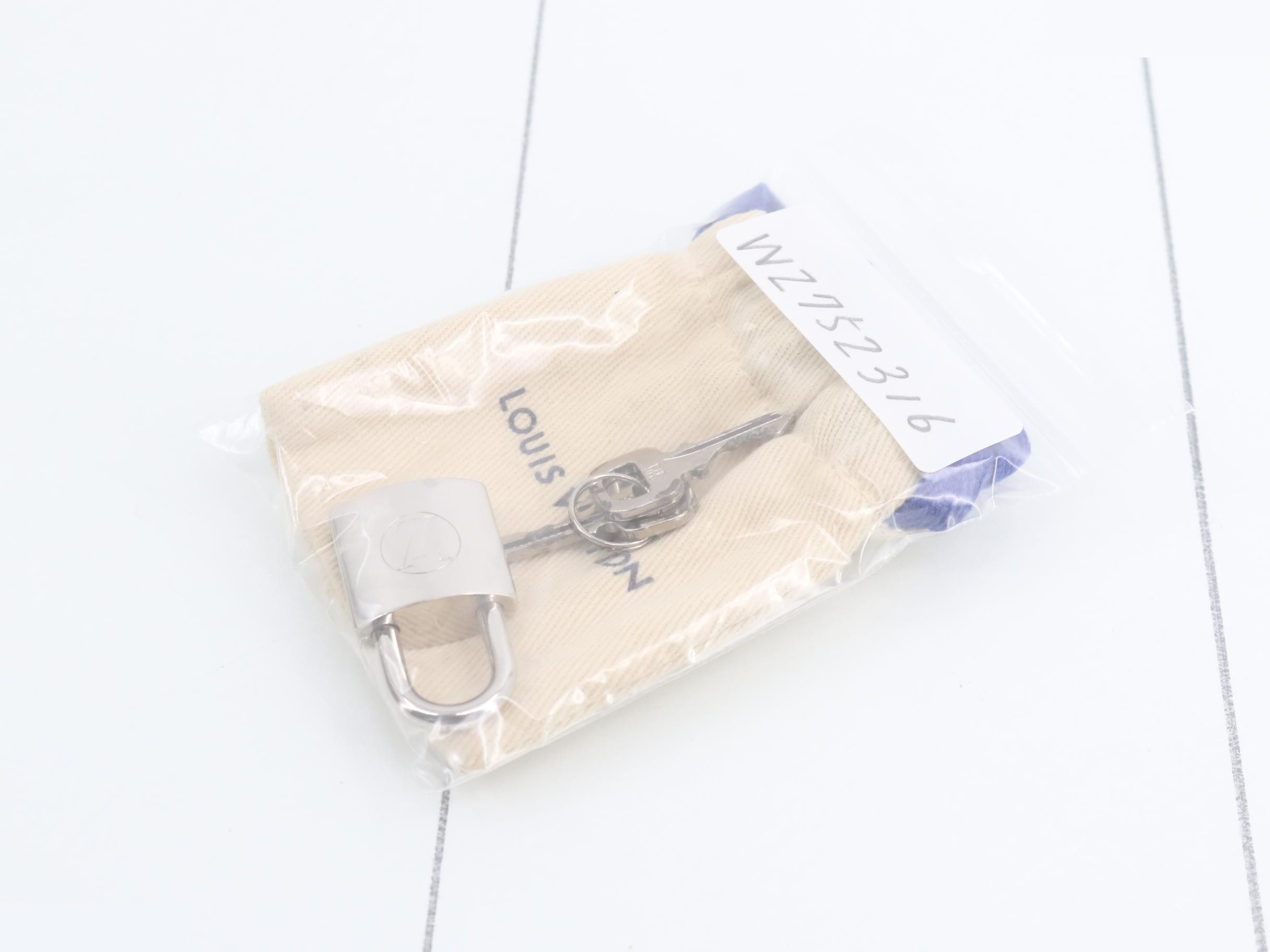 handbag — view 7