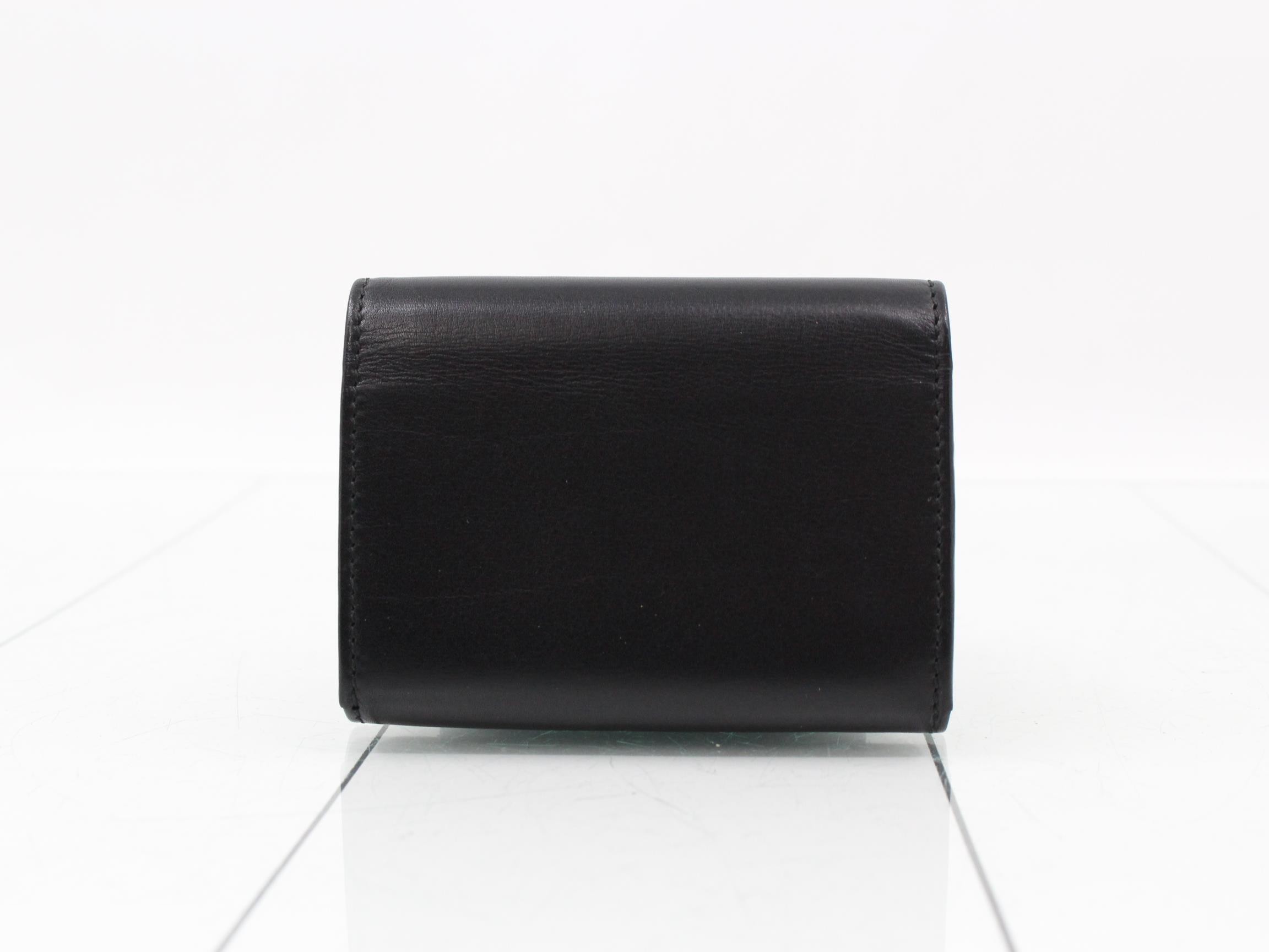 Card case — view 2
