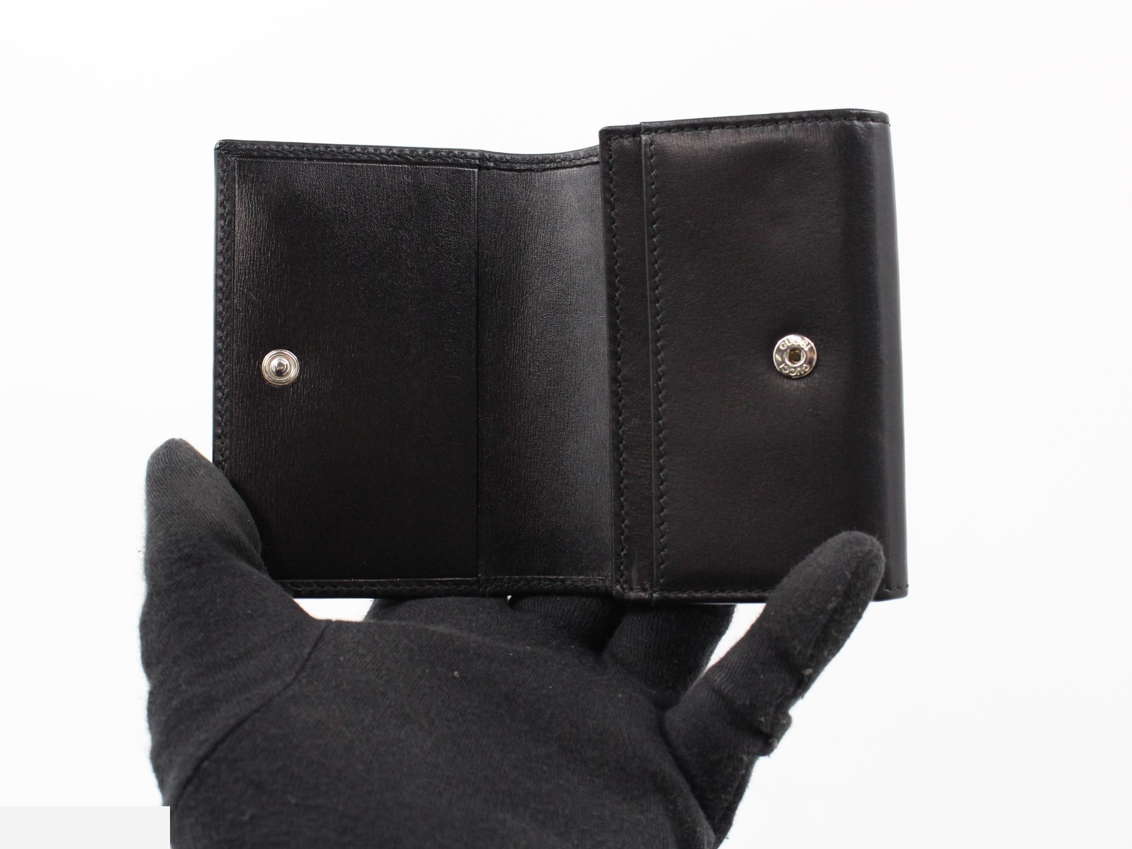 Card case — view 4