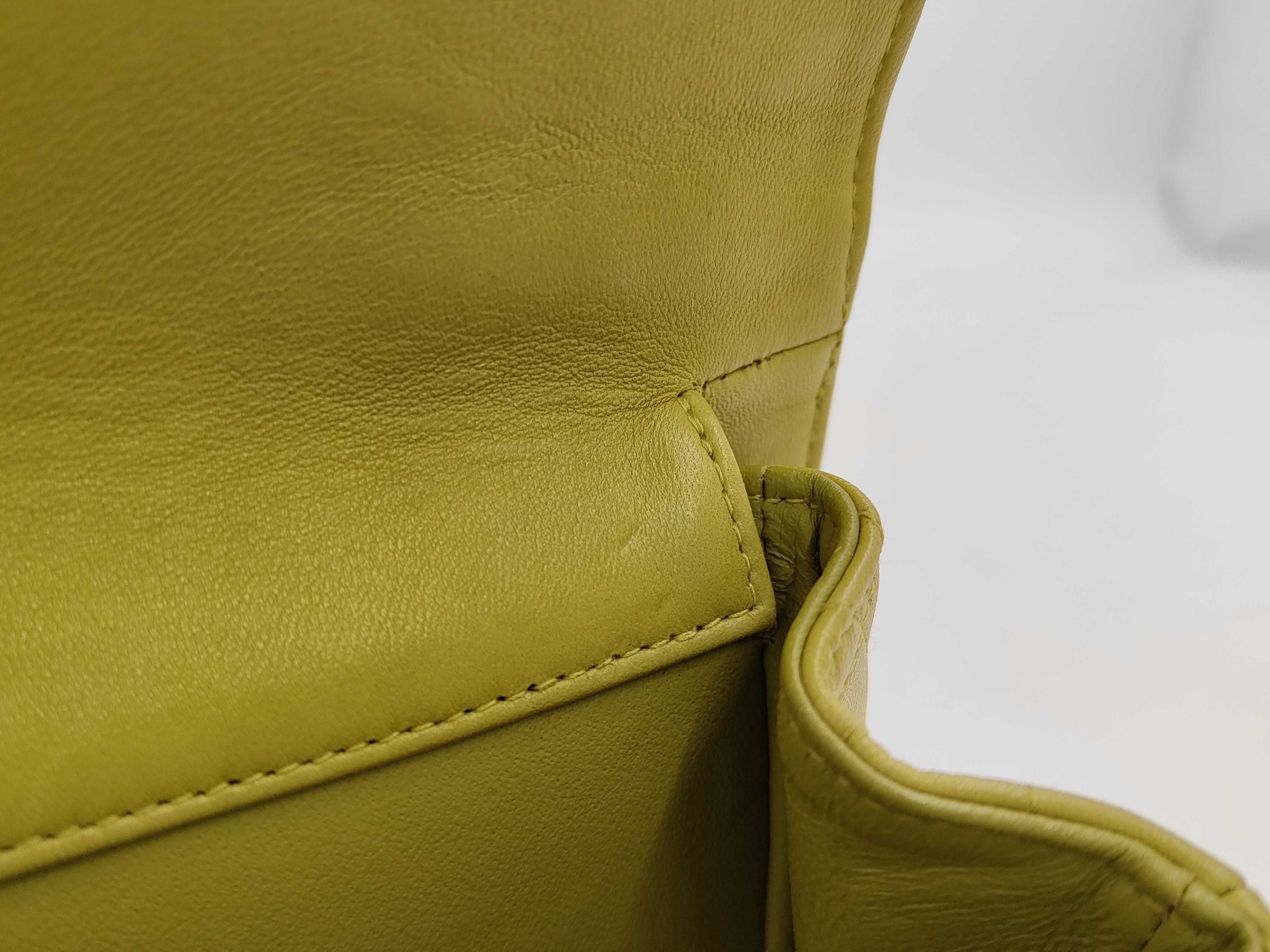 Lambskin Matelassé Double-Faced Chain Shoulder Bag — view 13