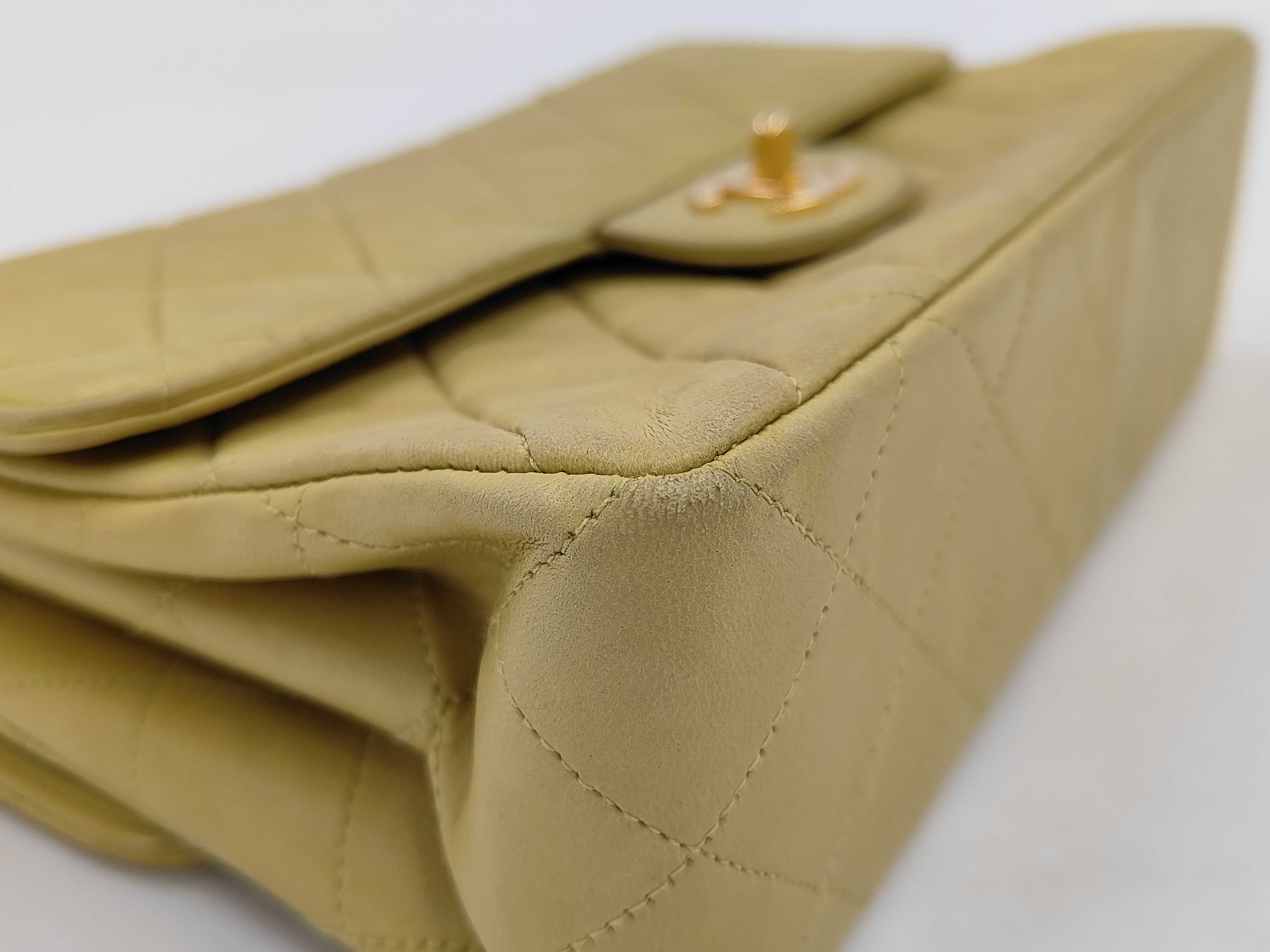 Lambskin Matelassé Double-Faced Chain Shoulder Bag — view 4