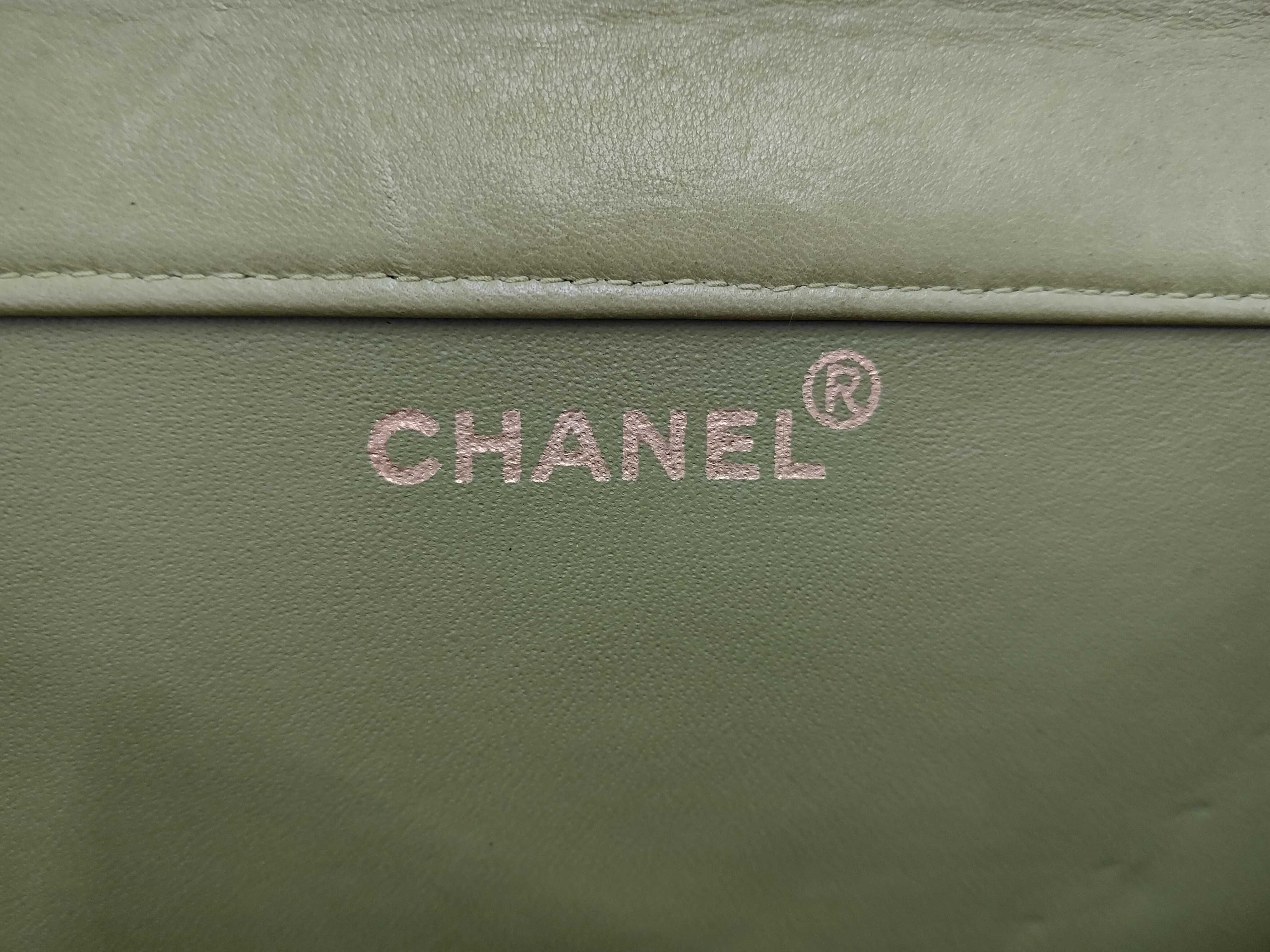 Lambskin Matelassé Double-Faced Chain Shoulder Bag — view 10