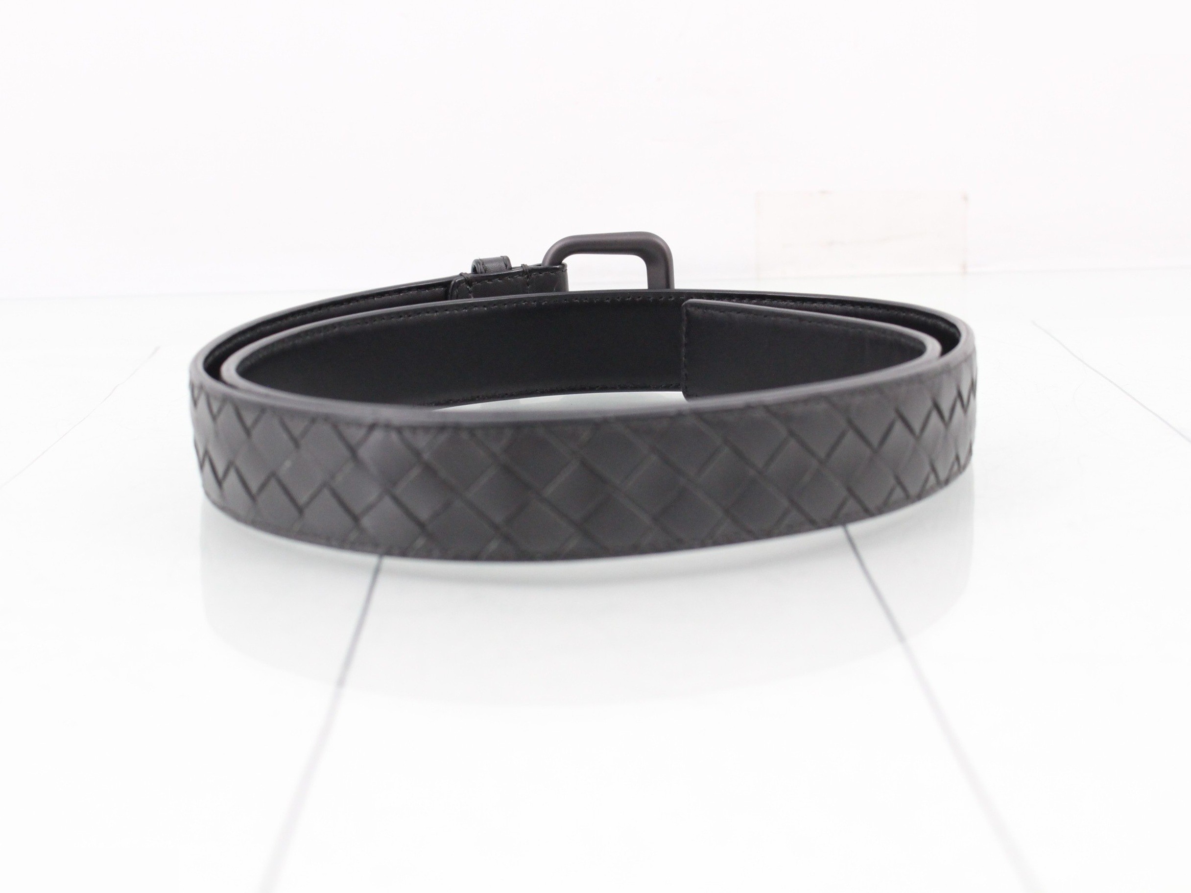 accessories, belts, and small items. — view 2
