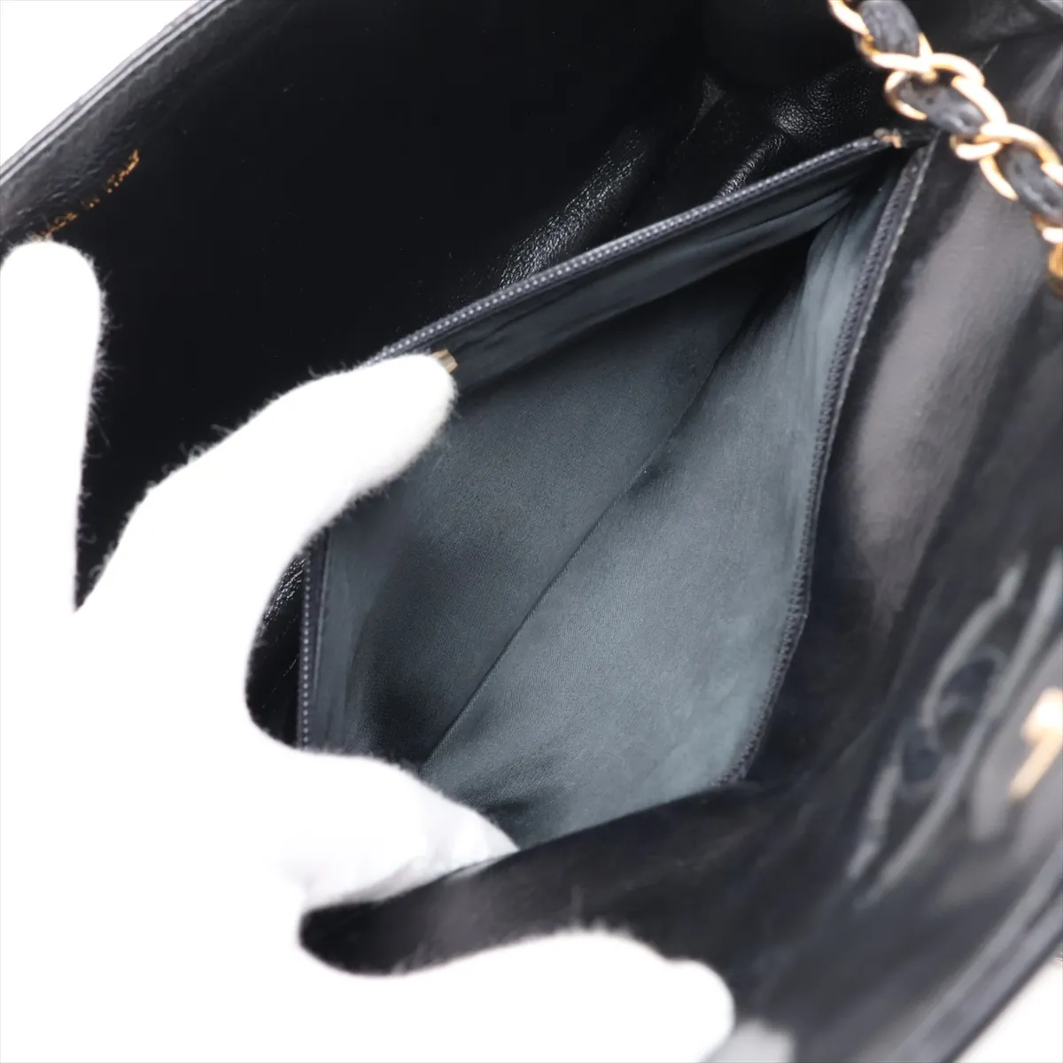 Matelassé Lambskin Single Flap Single Chain Bag with Fringe, Black with Gold Hardware, Item No. 1063199 — view 7