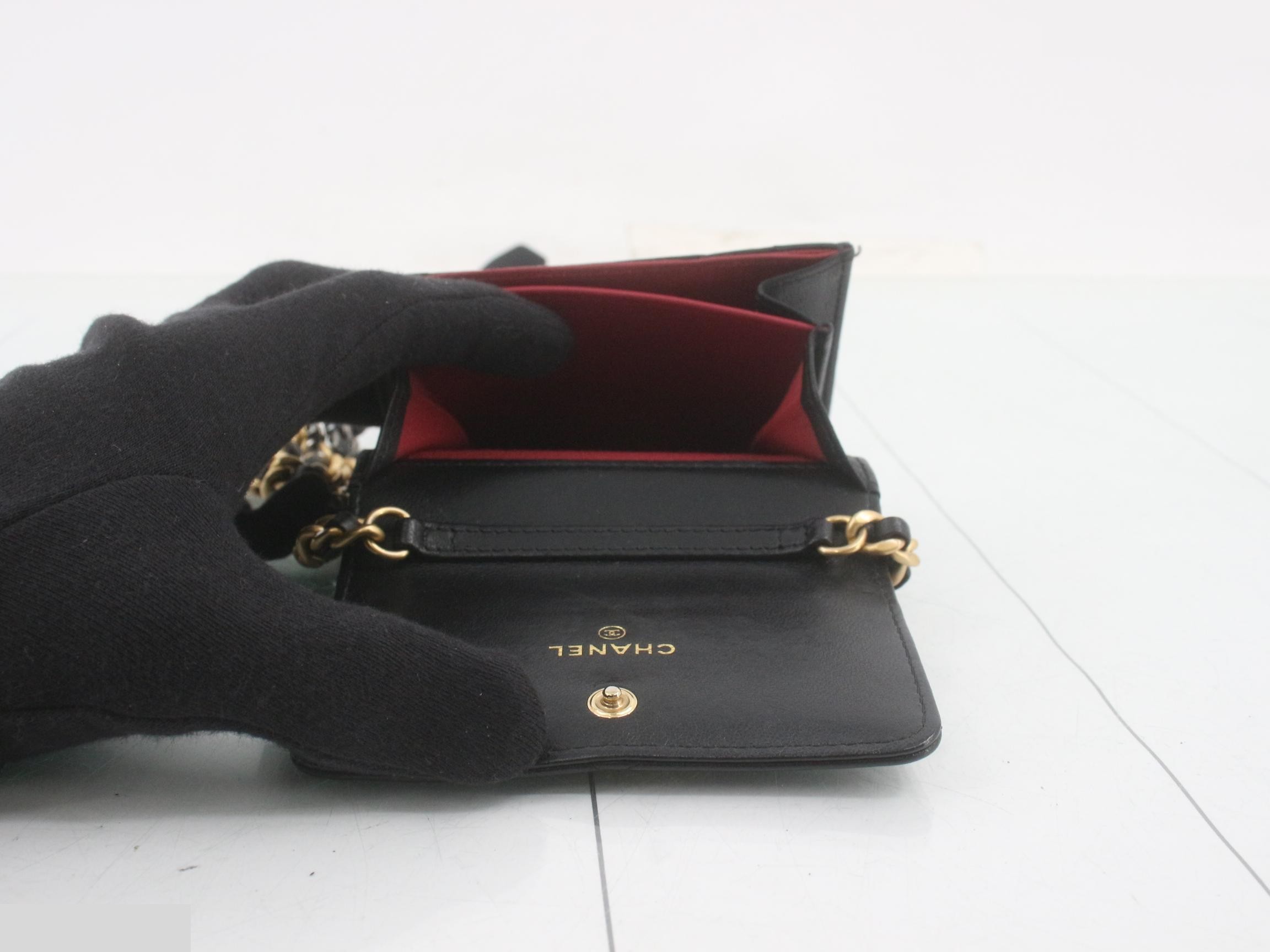 19 Lambskin Chain Coin Case, Black — view 4