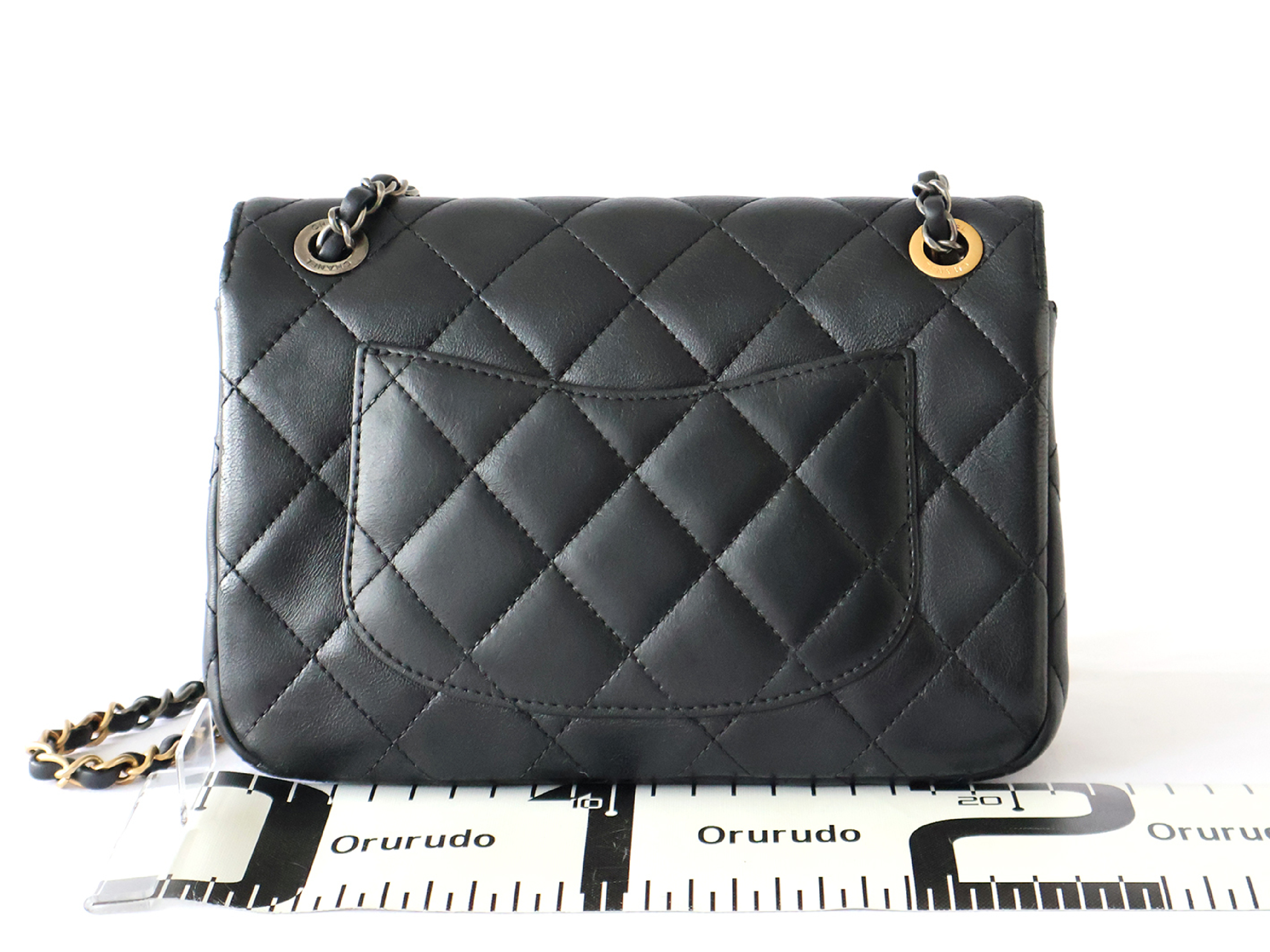 Matelassé Lambskin Chain Shoulder Bag with Plate, Black — view 2