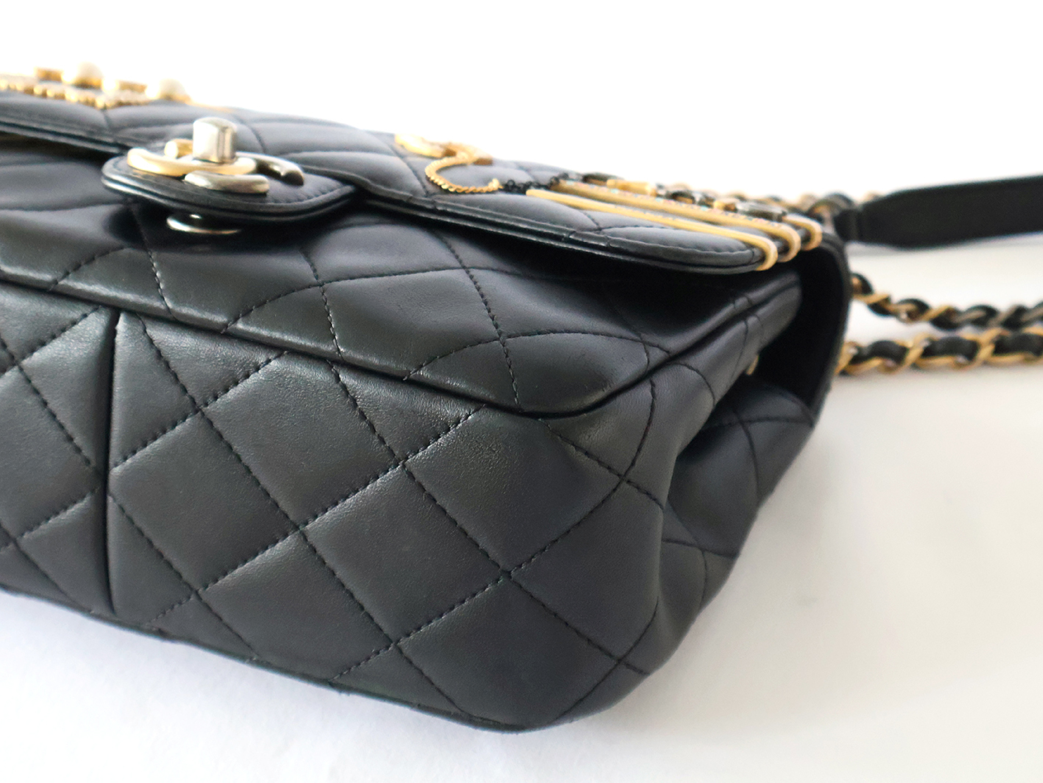 Matelassé Lambskin Chain Shoulder Bag with Plate, Black — view 4
