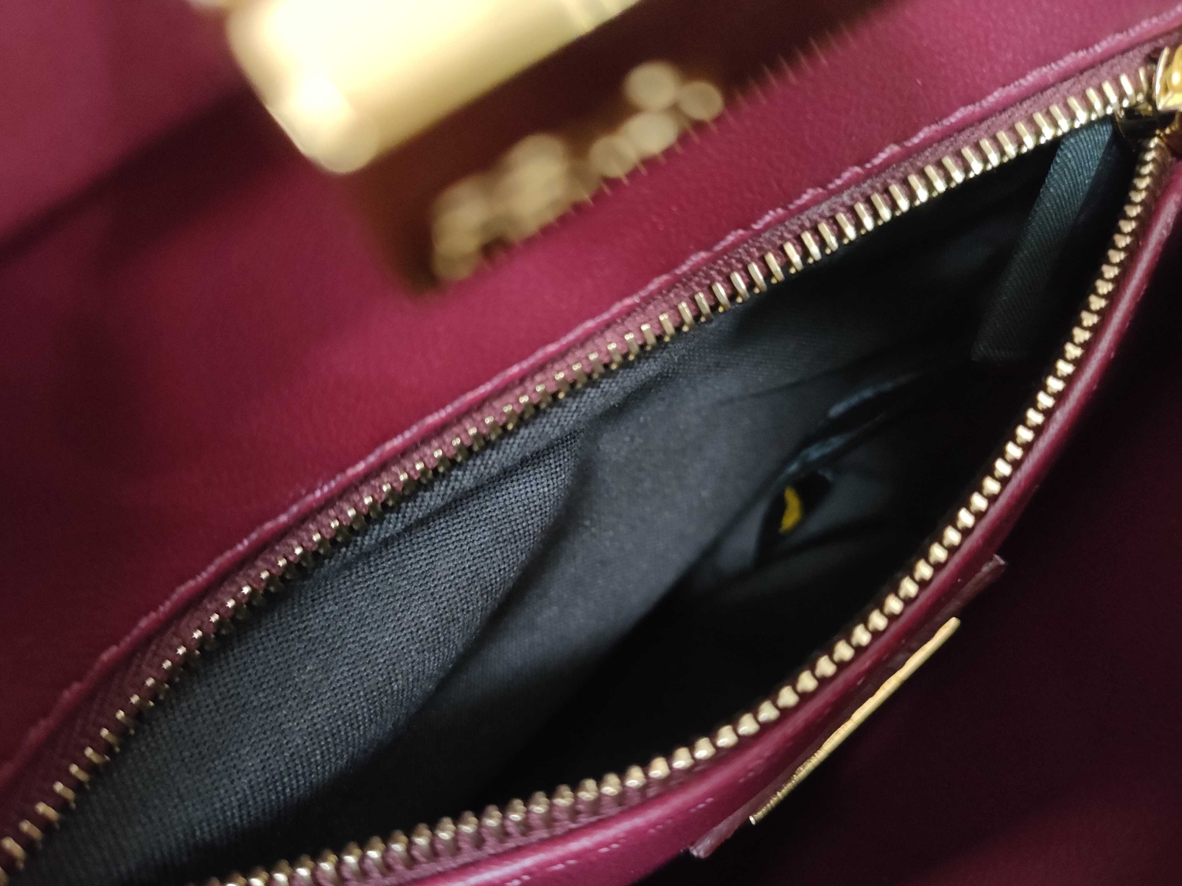 Peekaboo Leather Shoulder Bag/Handbag (Wine Red) — view 11