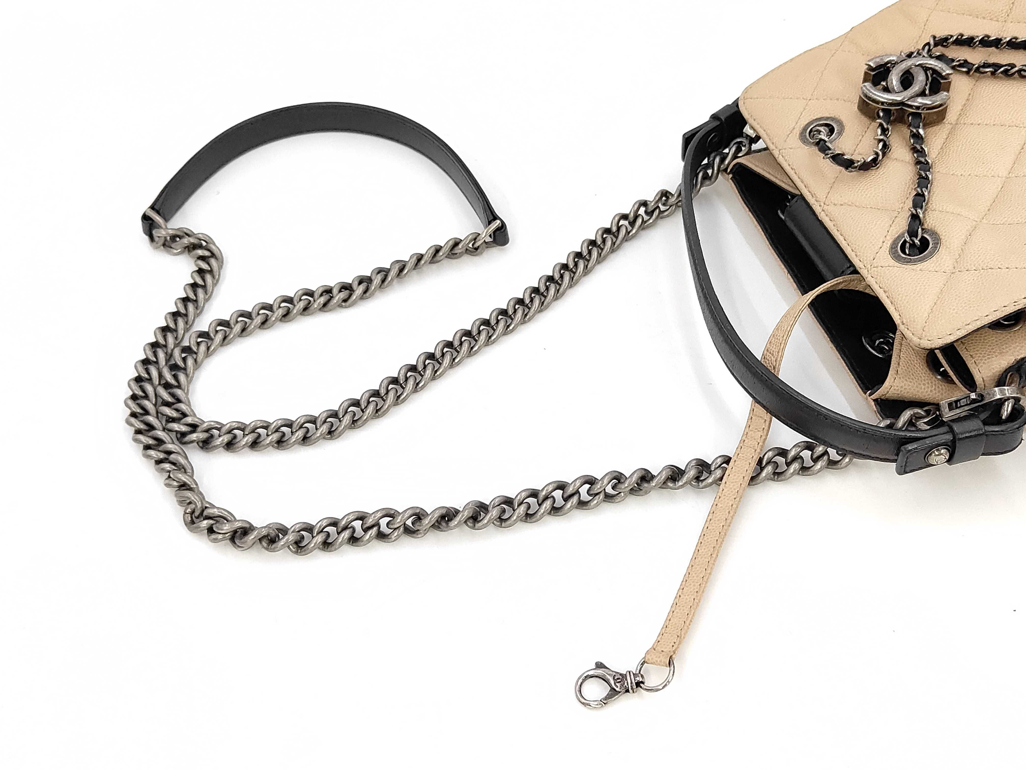 Caviar Skin Chanel Caviar 2-Way Beige Shoulder Bag — view 5