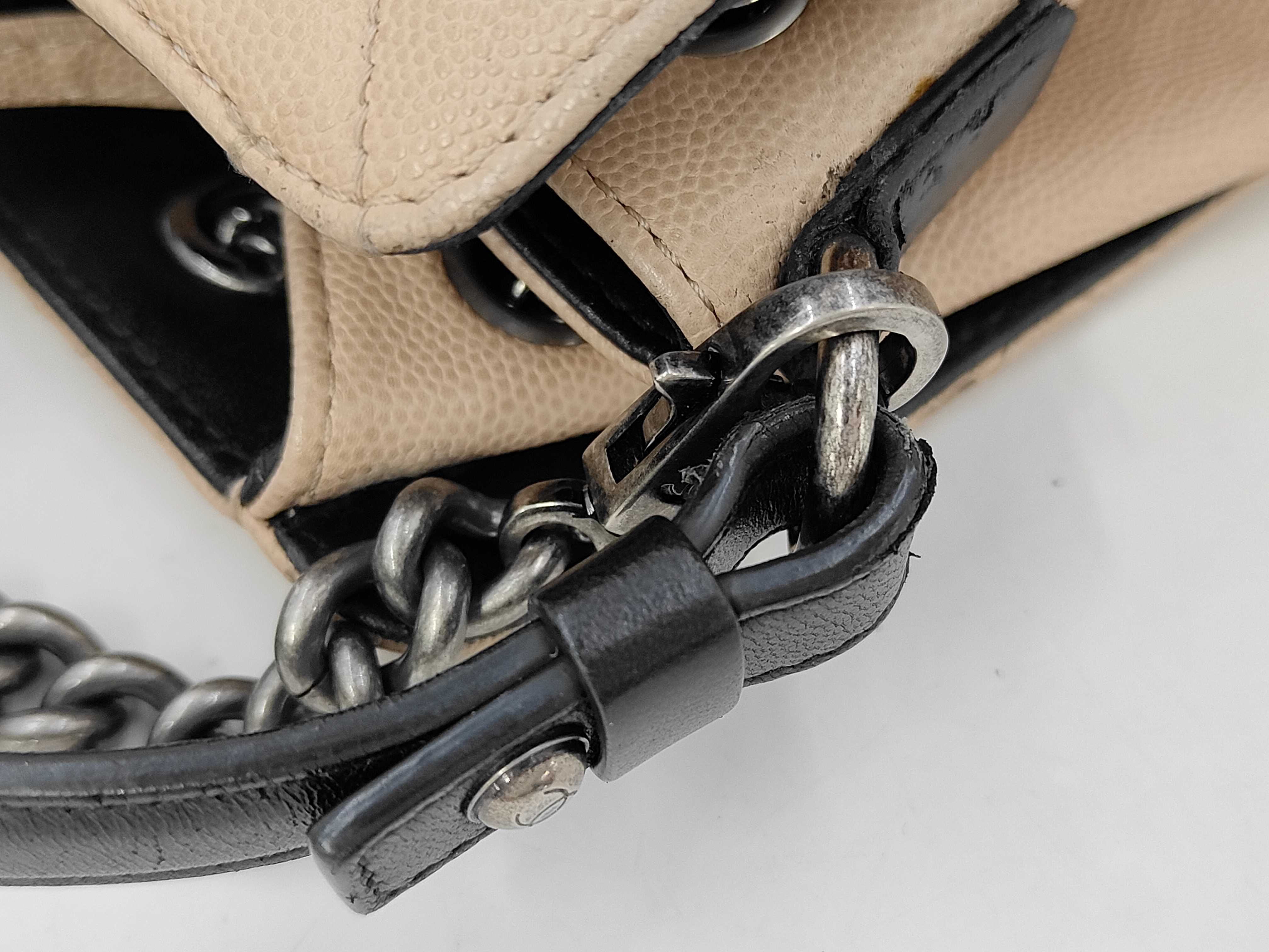 Caviar Skin Chanel Caviar 2-Way Beige Shoulder Bag — view 7