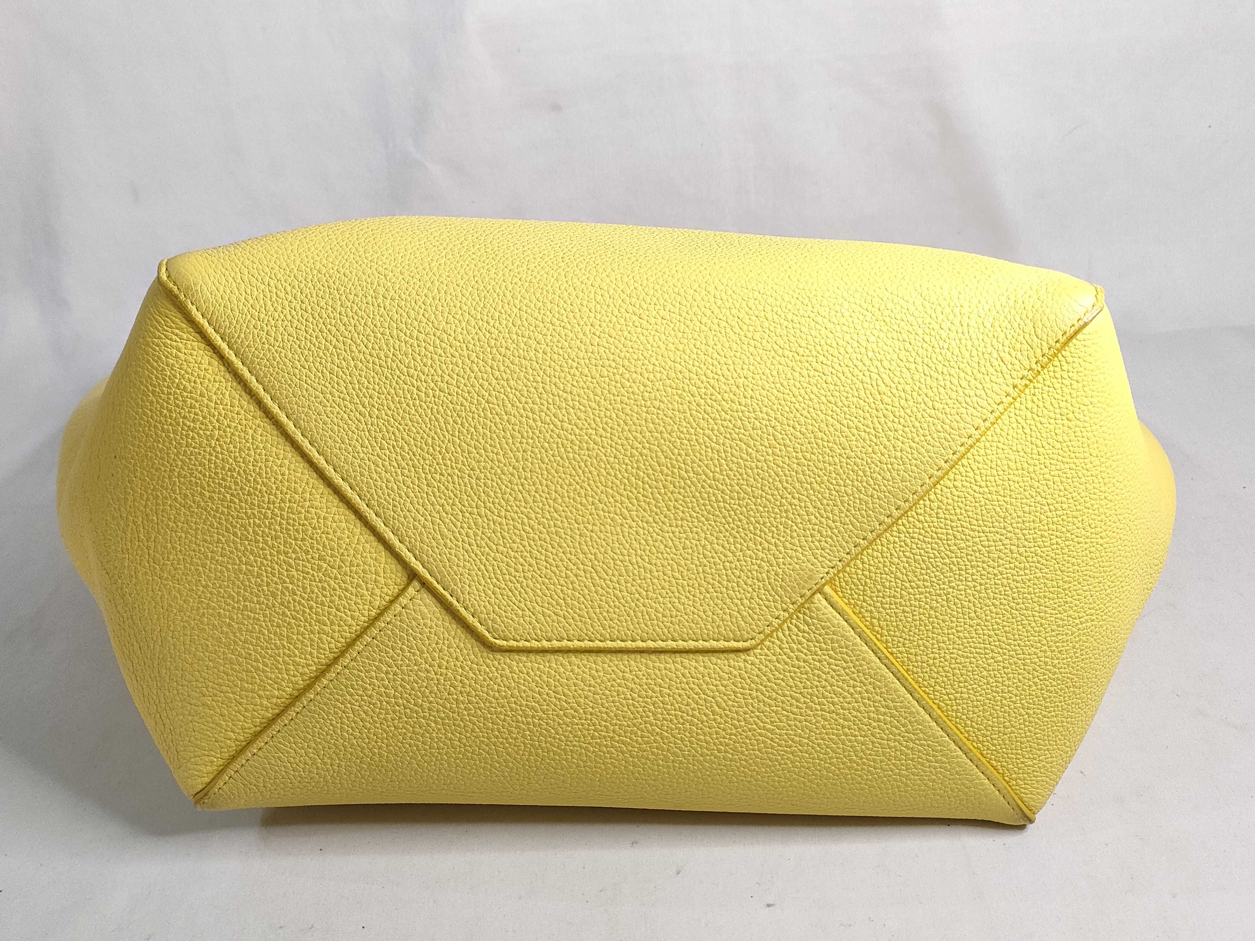 Cabas Phantom Small Leather Tote Bag, Yellow Tote Bag — view 7