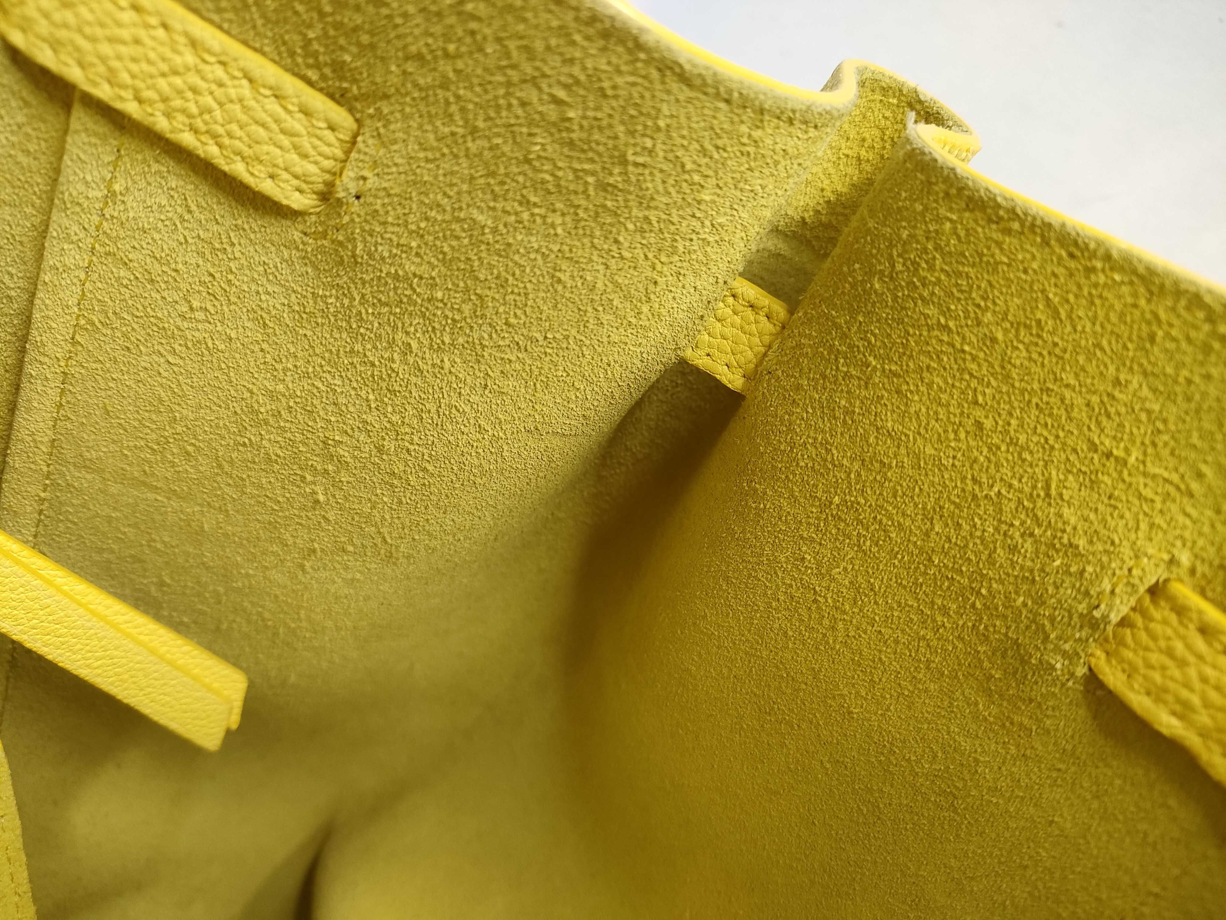Cabas Phantom Small Leather Tote Bag, Yellow Tote Bag — view 8