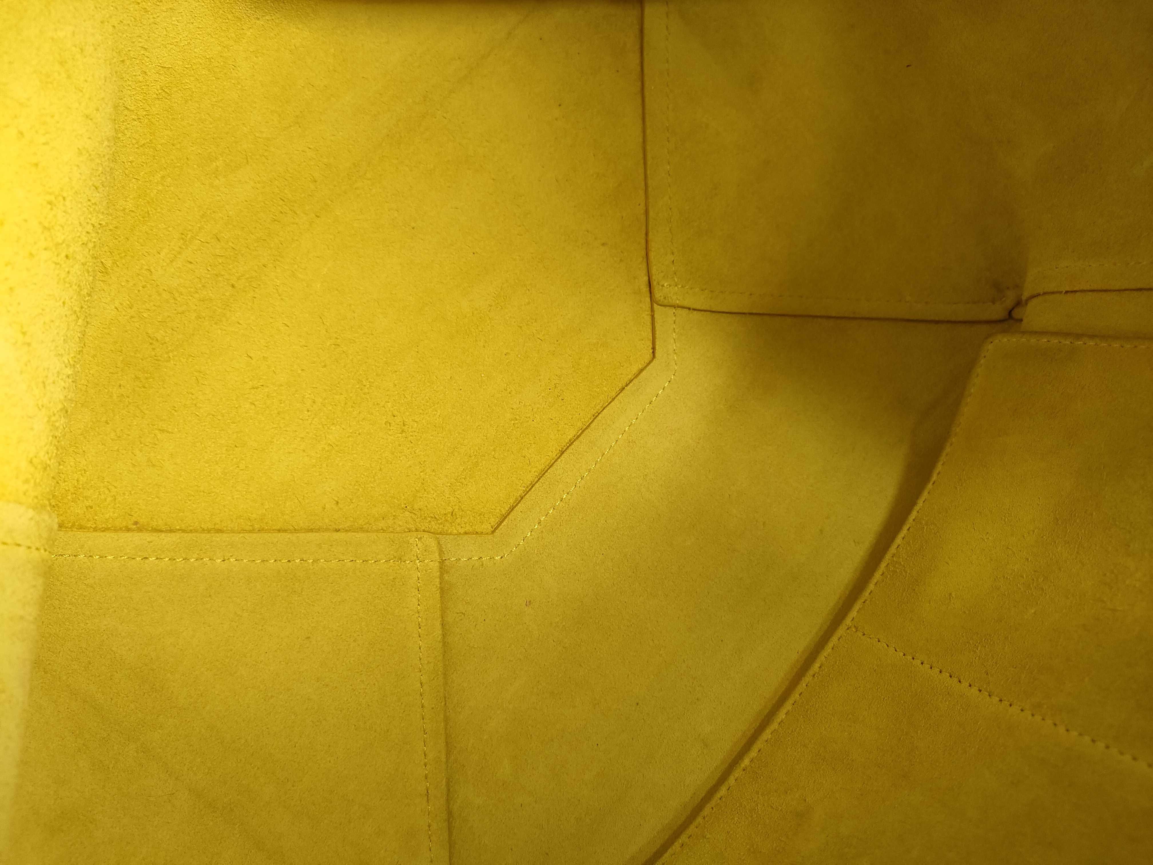Cabas Phantom Small Leather Tote Bag, Yellow Tote Bag — view 9