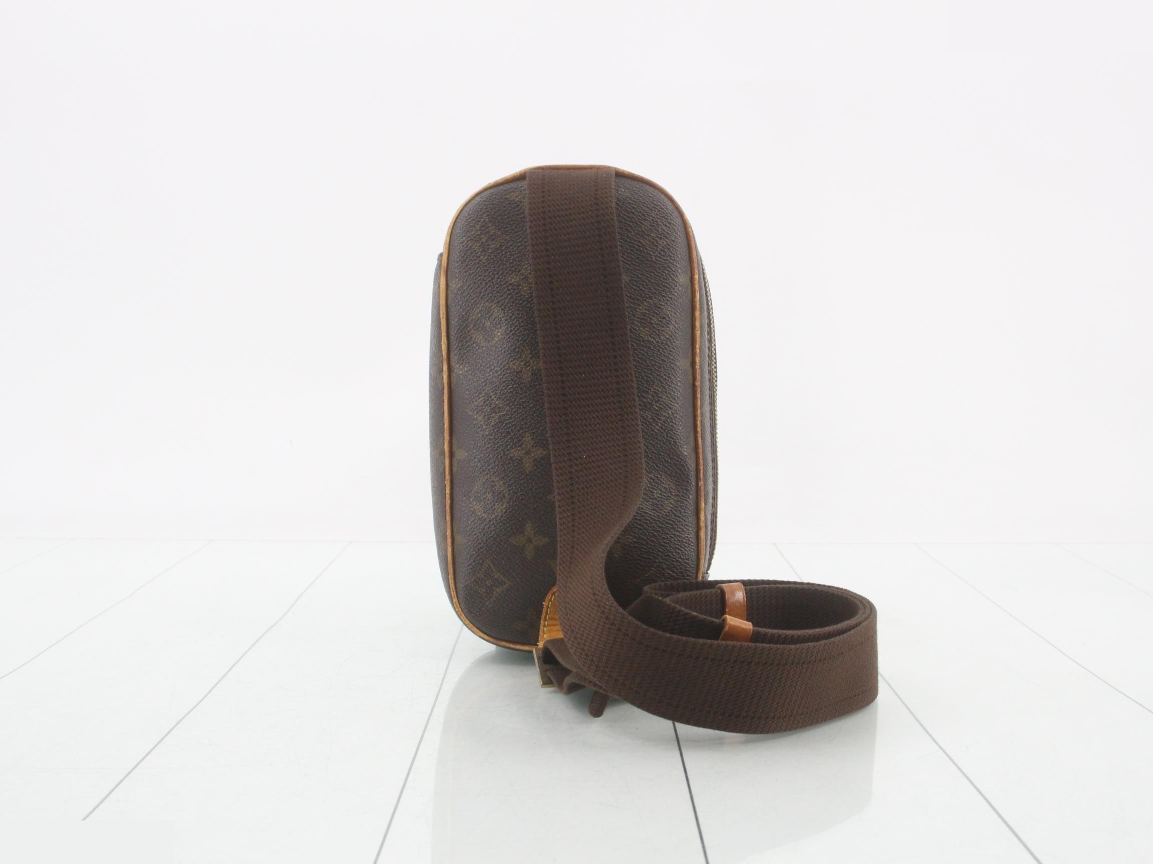 Pochette Gange — view 2