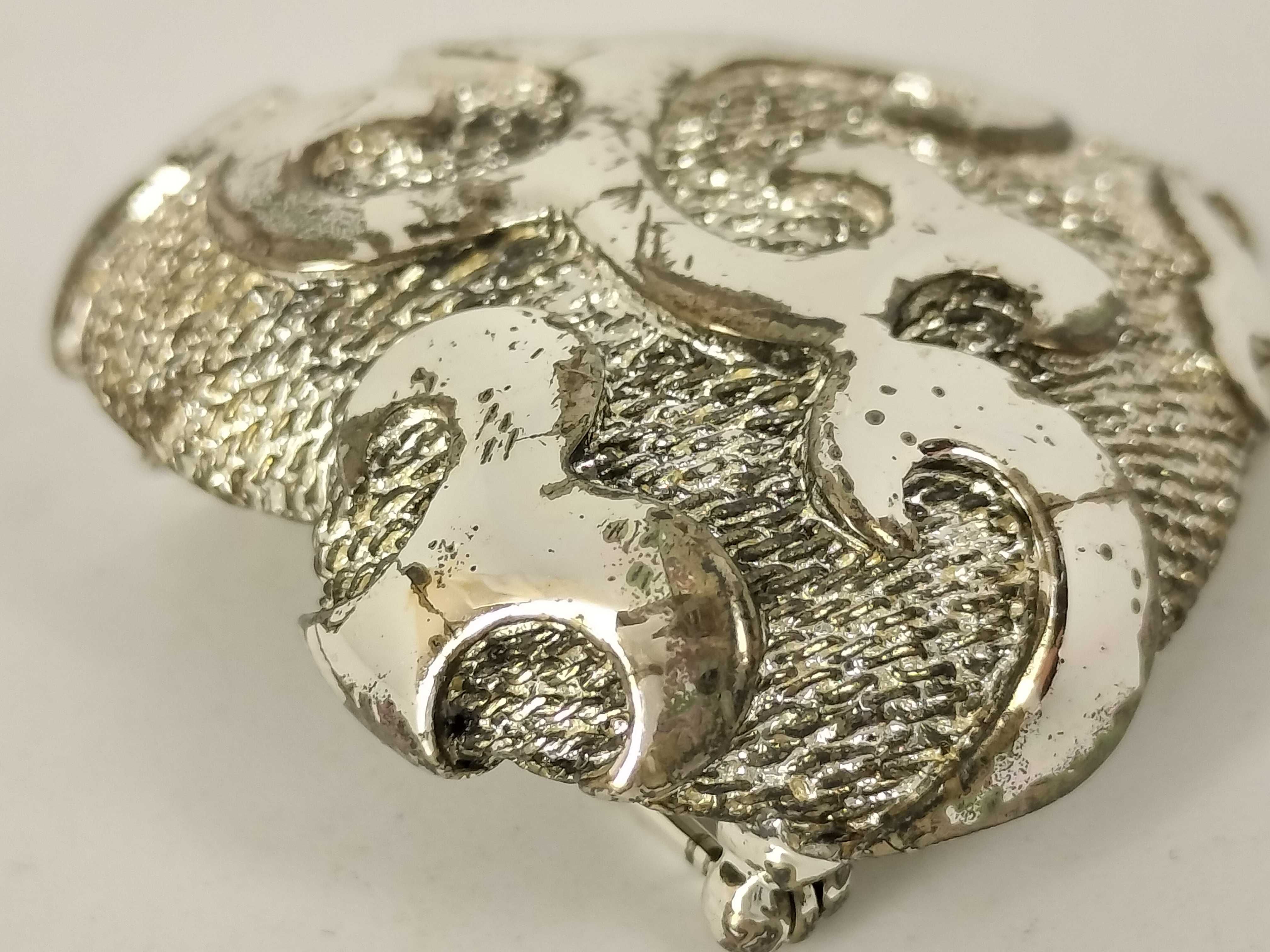 heart brooch — view 8