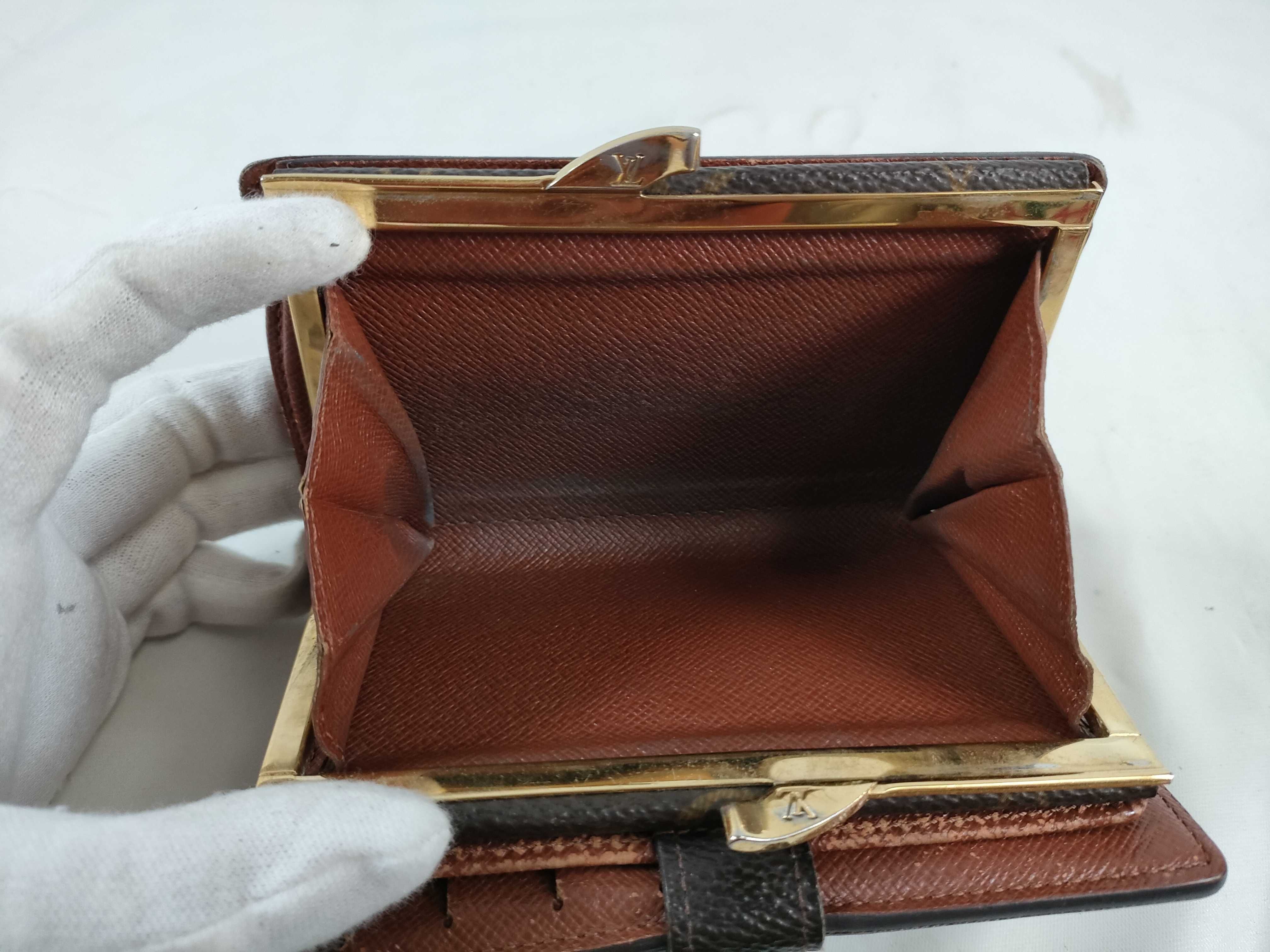 Monogram Louis Vuitton Monogram L-shaped wallet — view 15