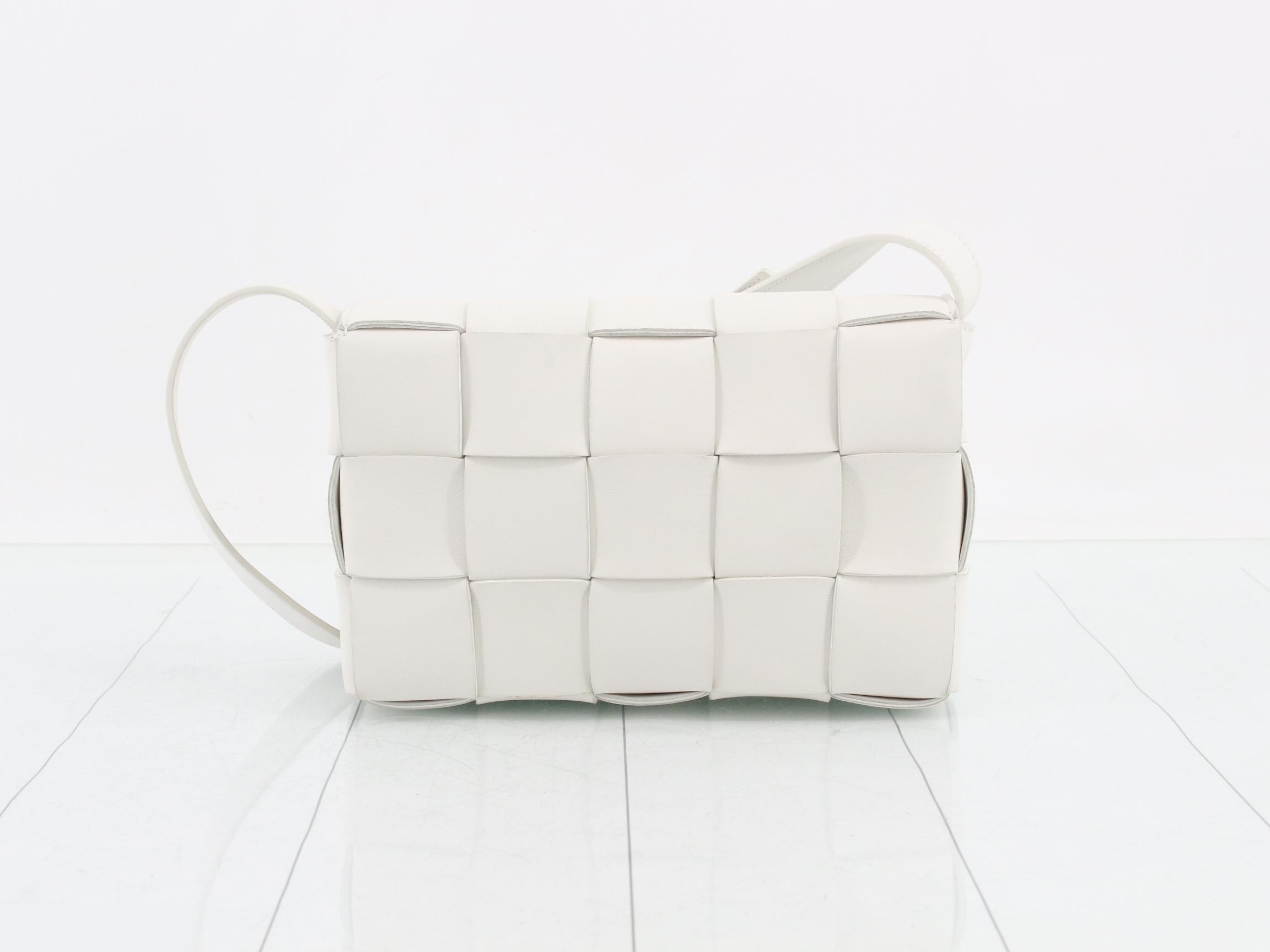 Maxi Intrecciato Cassette Leather Shoulder Bag, White — view 2