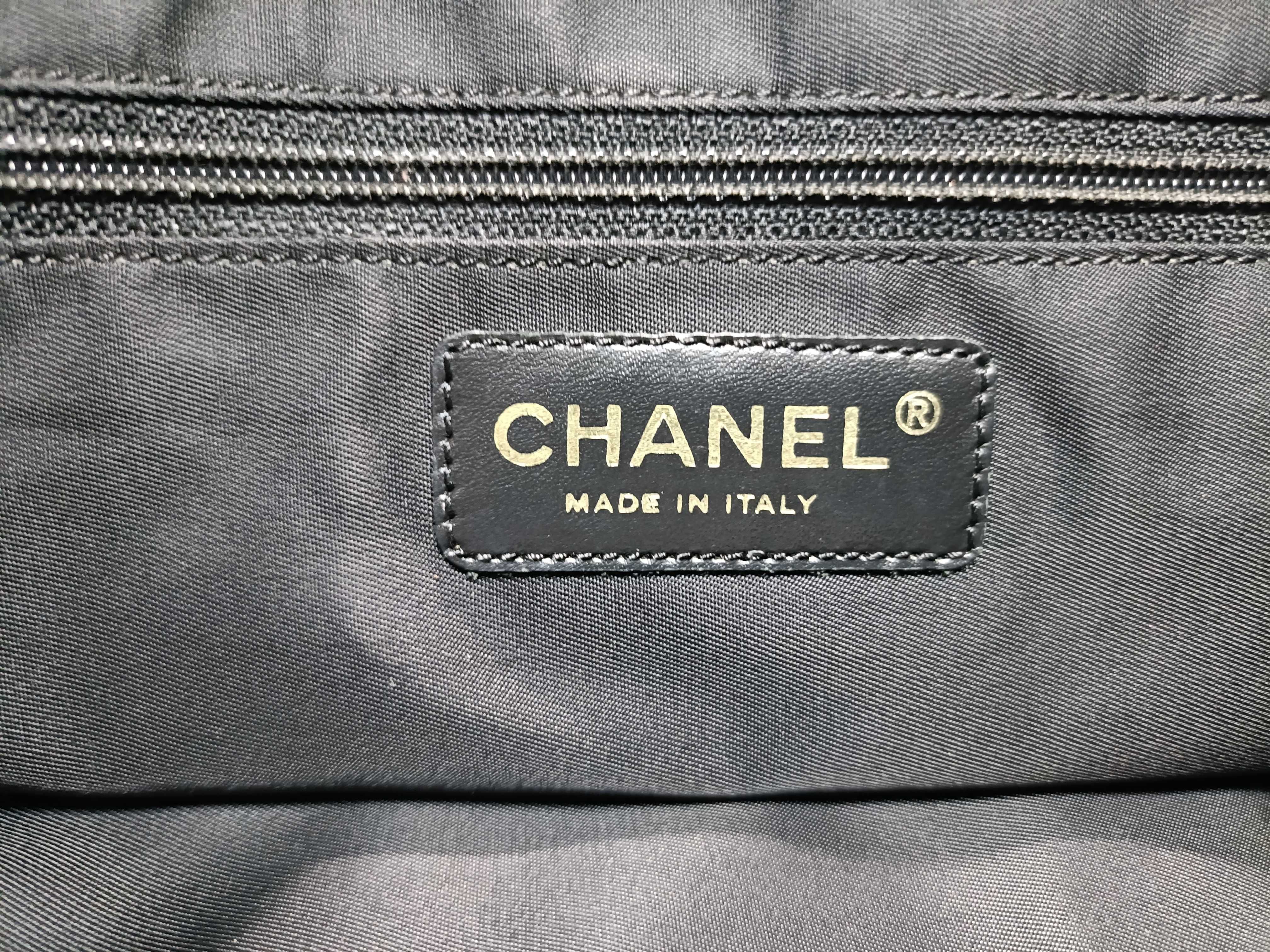 New Travel Line Tote Bag — view 15