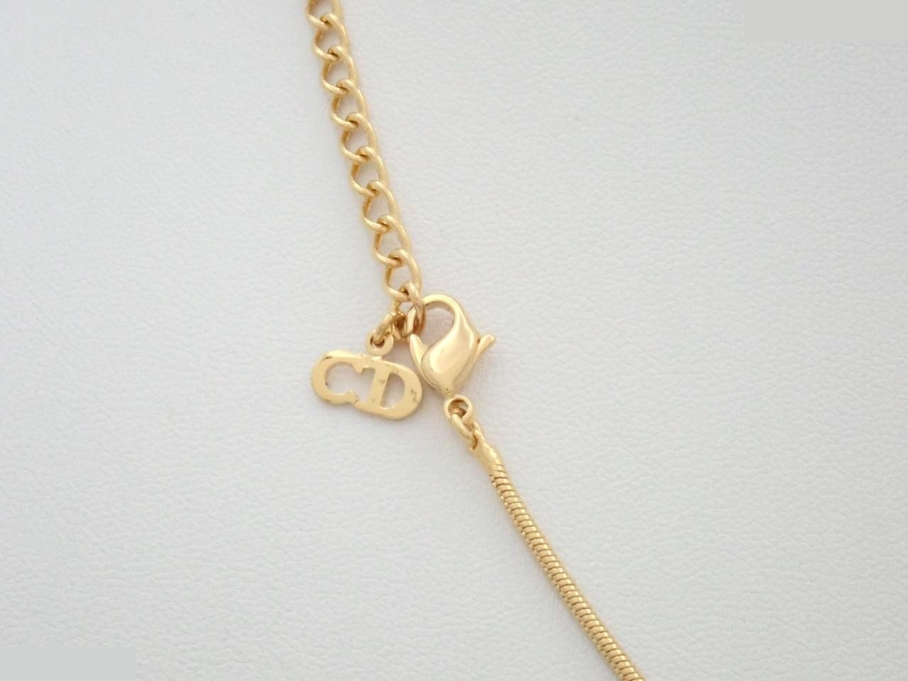 Gold necklace, chain approximately 43cm — view 2