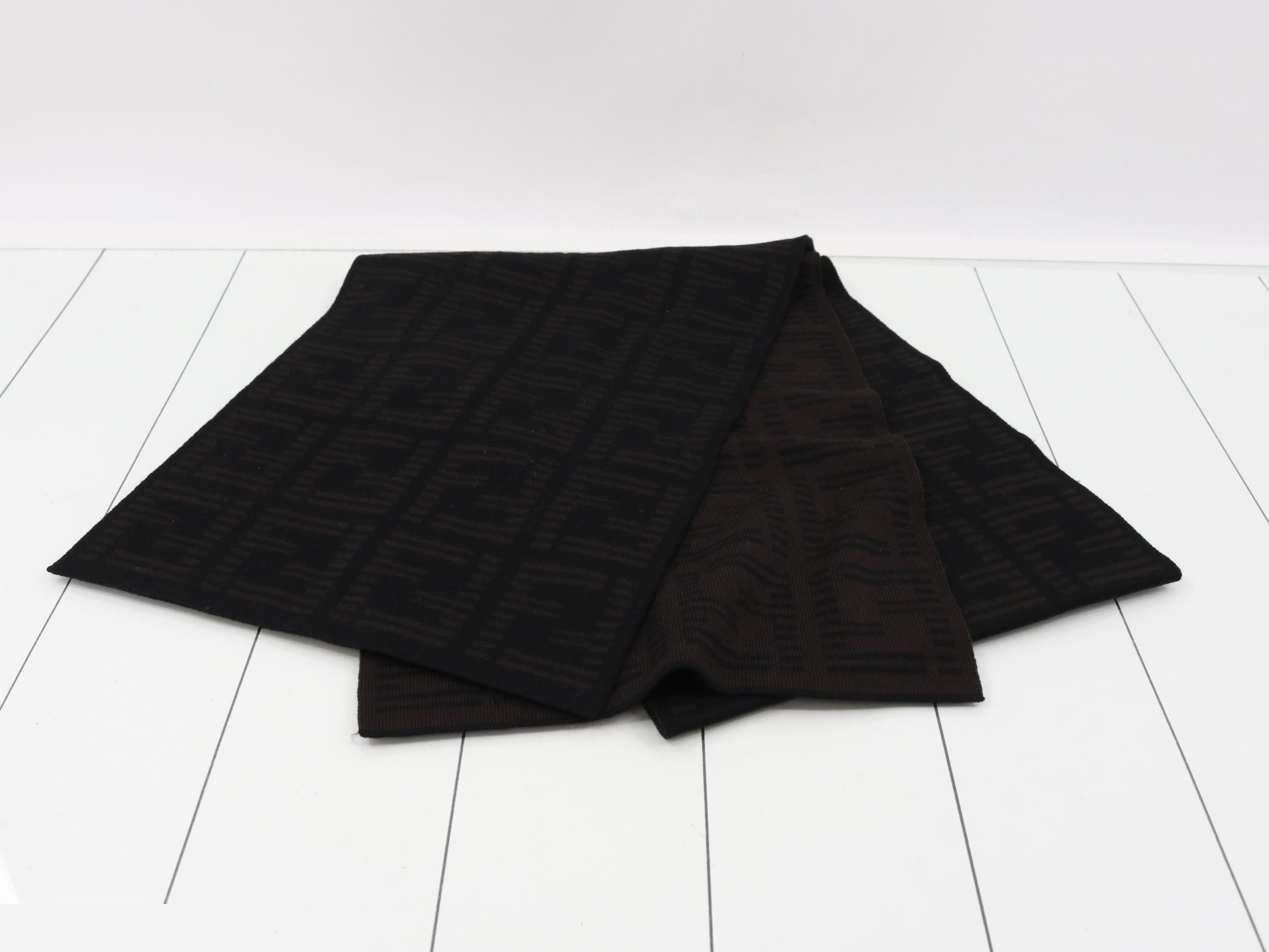 Zucca scarf, all-over print, brown — view 2