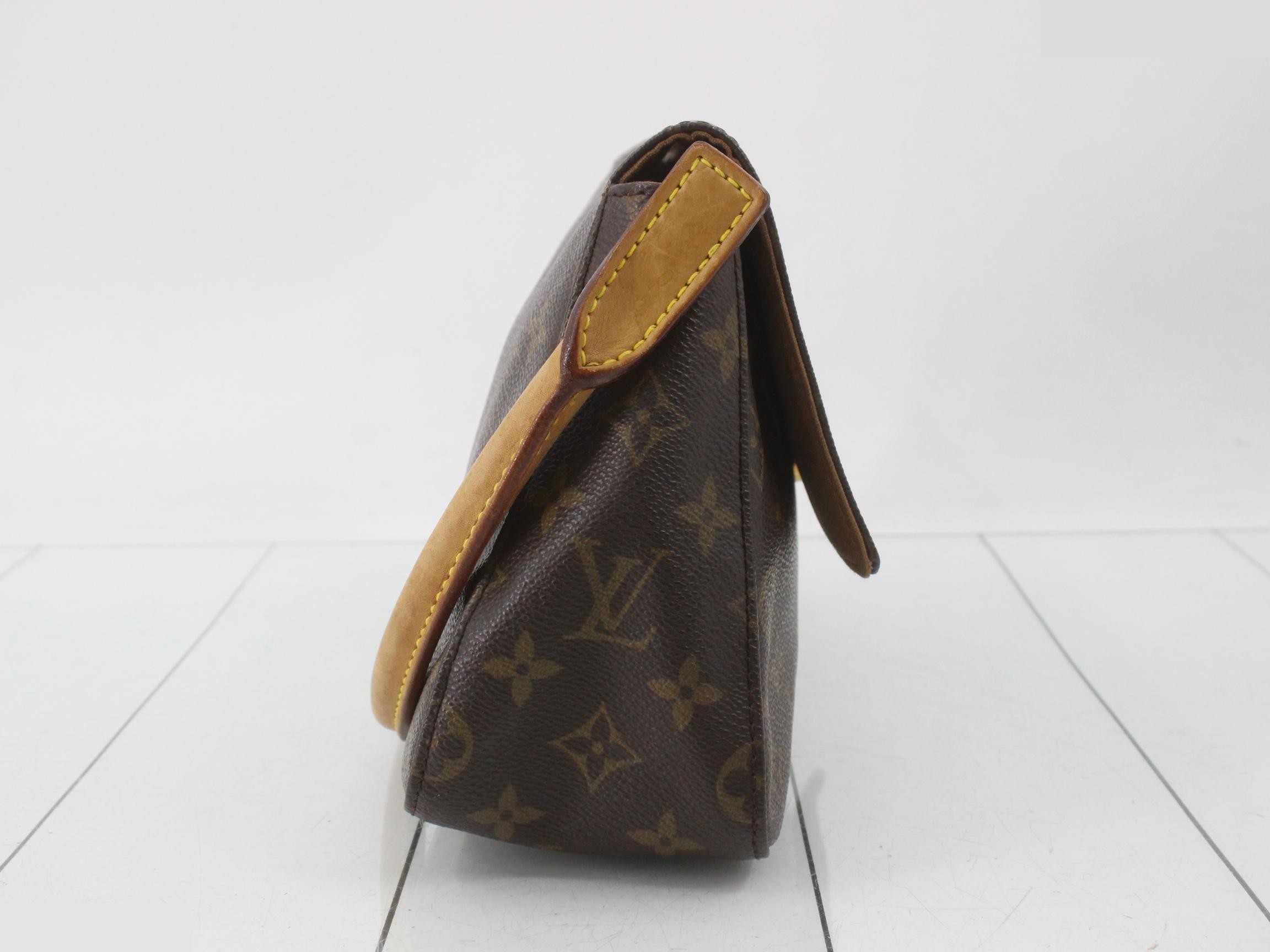 M51147 Mini Looping Shoulder Bag — view 4