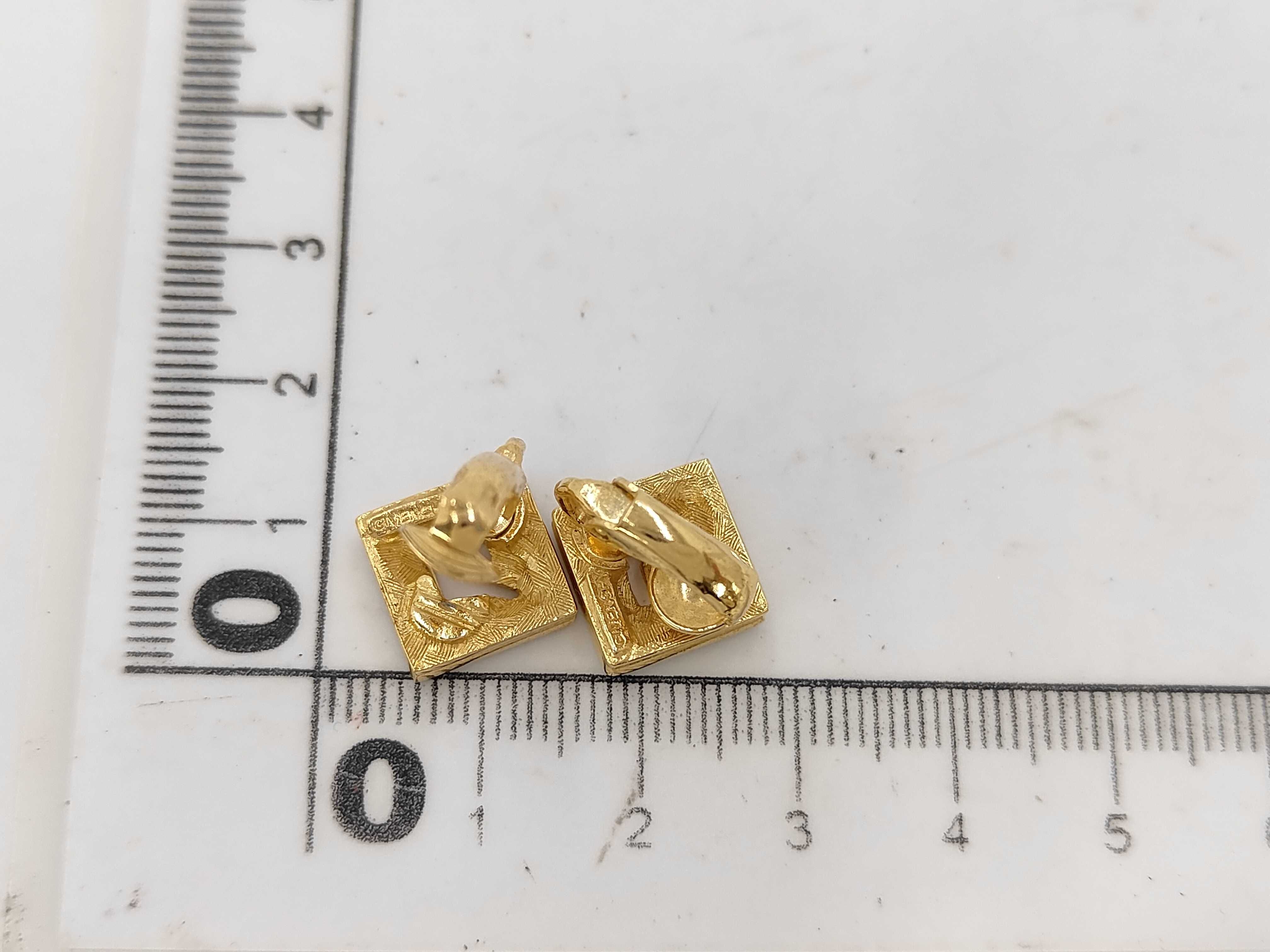 Earrings — view 6