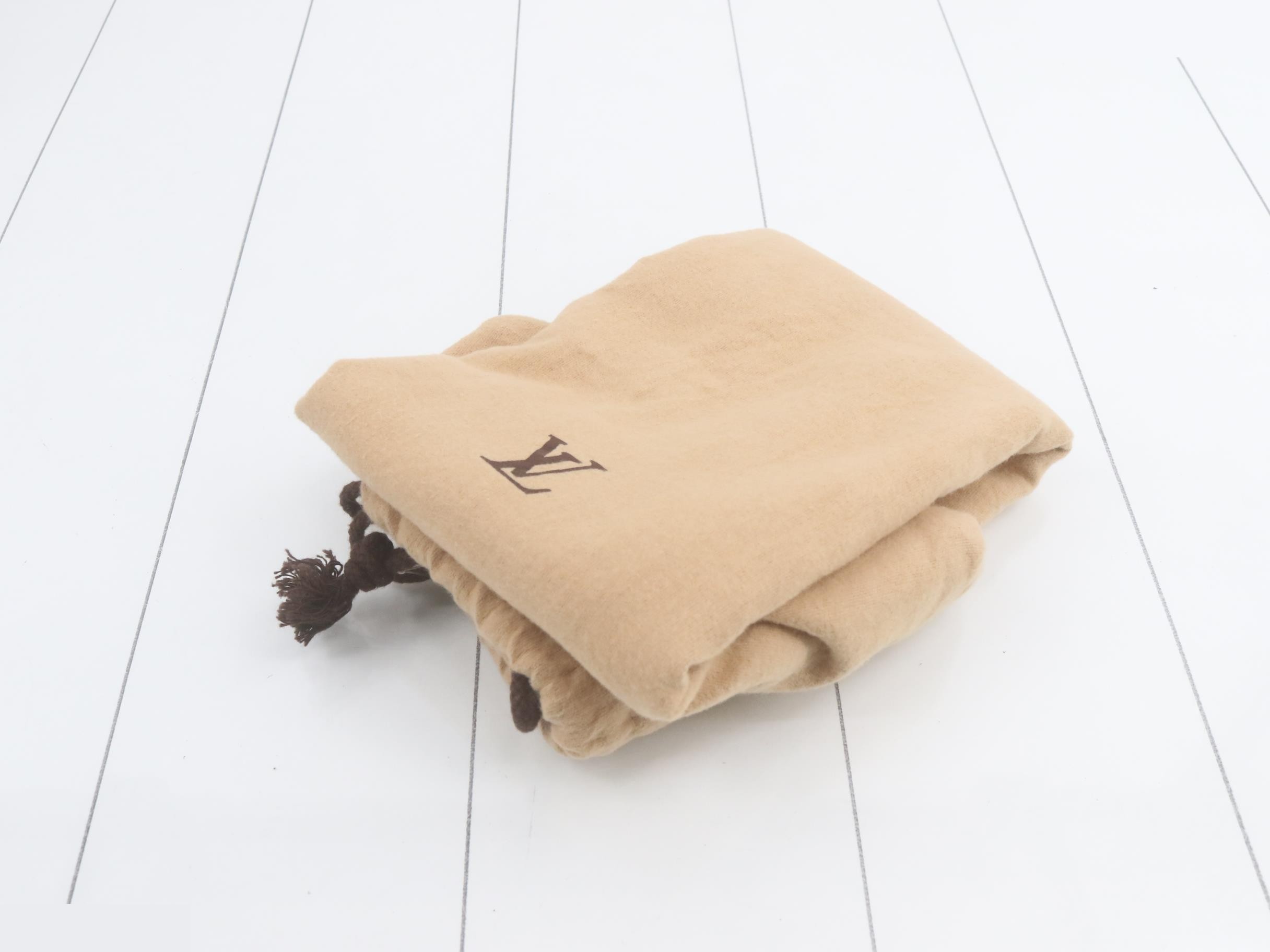 Petit Noé Kenya Brown Epi Shoulder Bag 256 — view 7