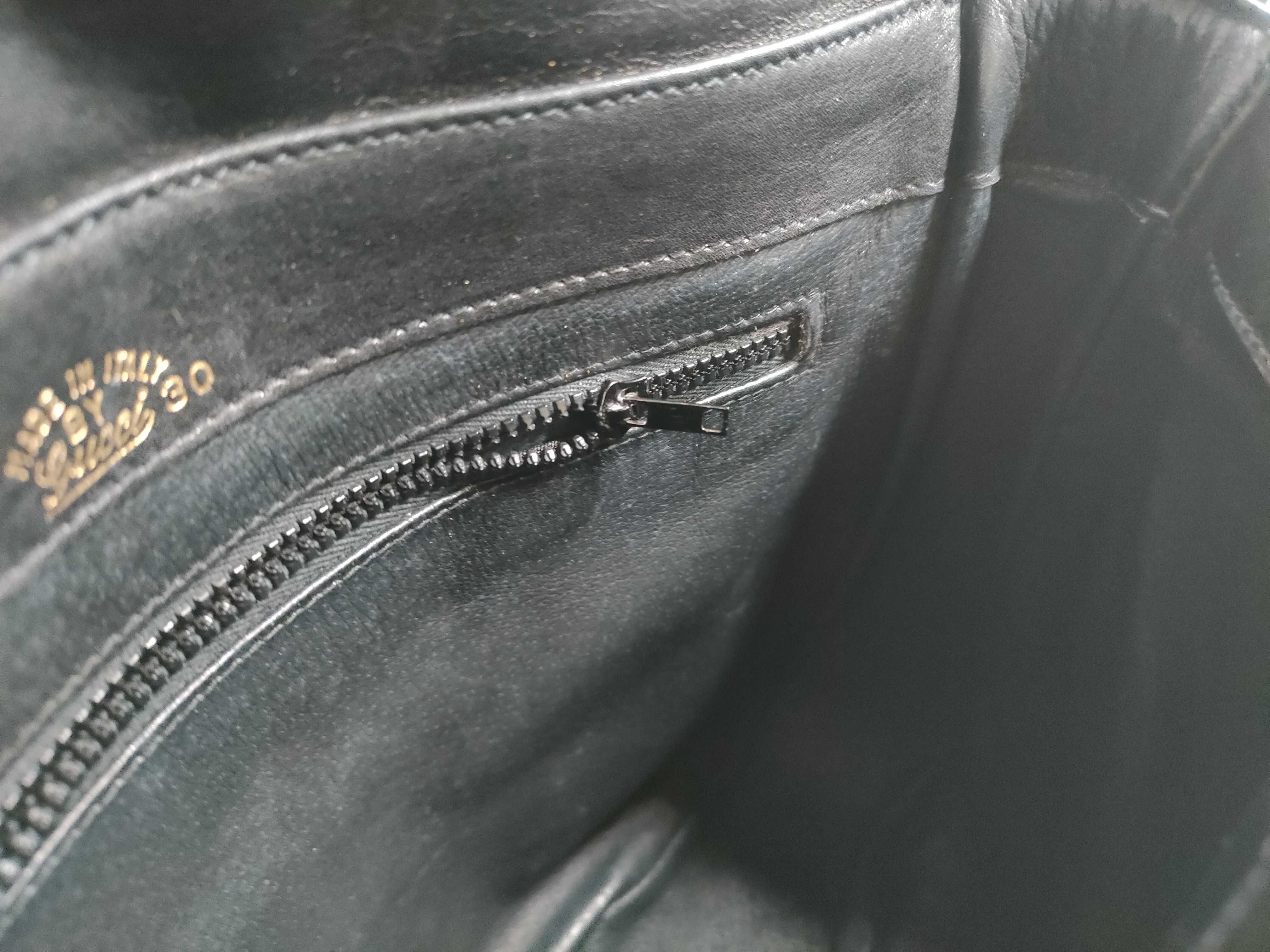 Old Push-Lock GG Hardware Shoulder Bag — view 12
