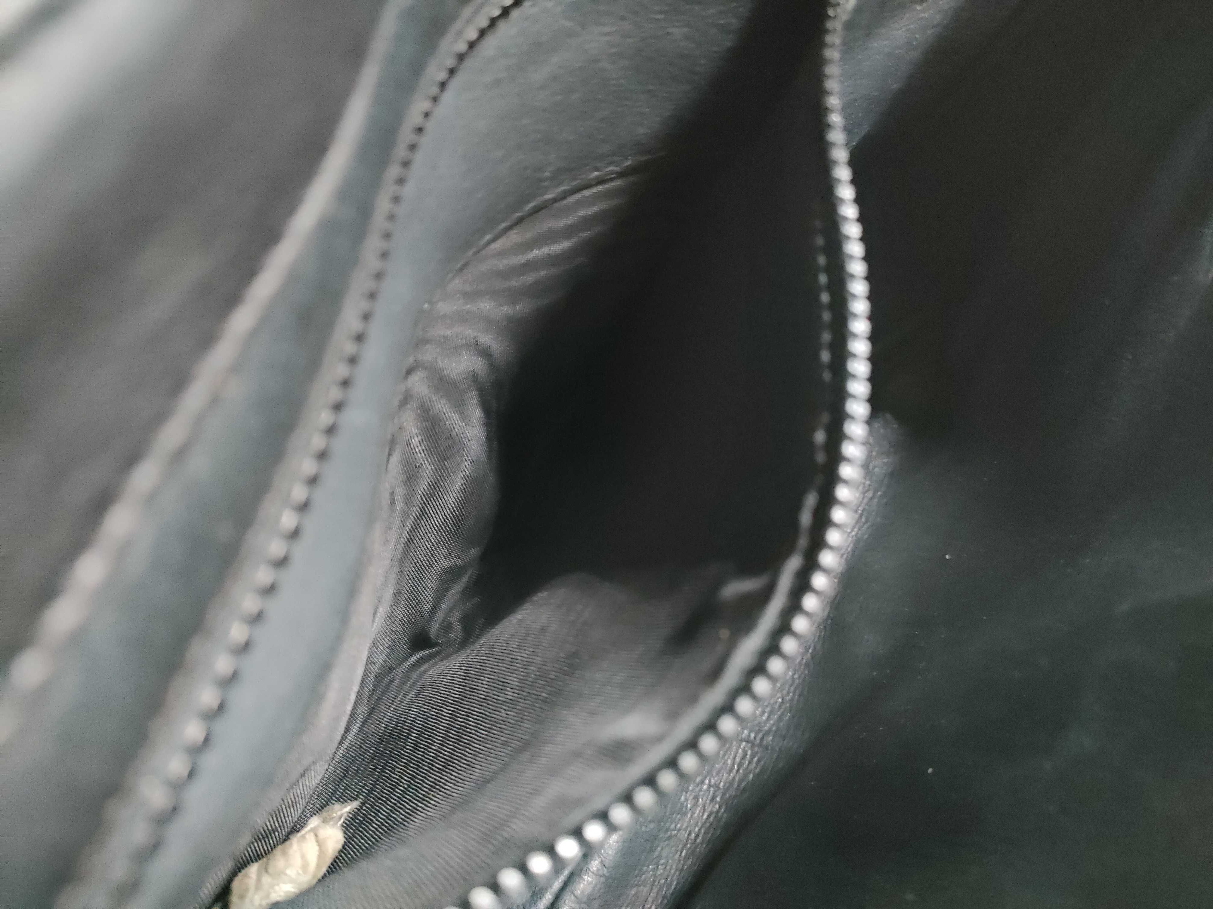 Old Push-Lock GG Hardware Shoulder Bag — view 13