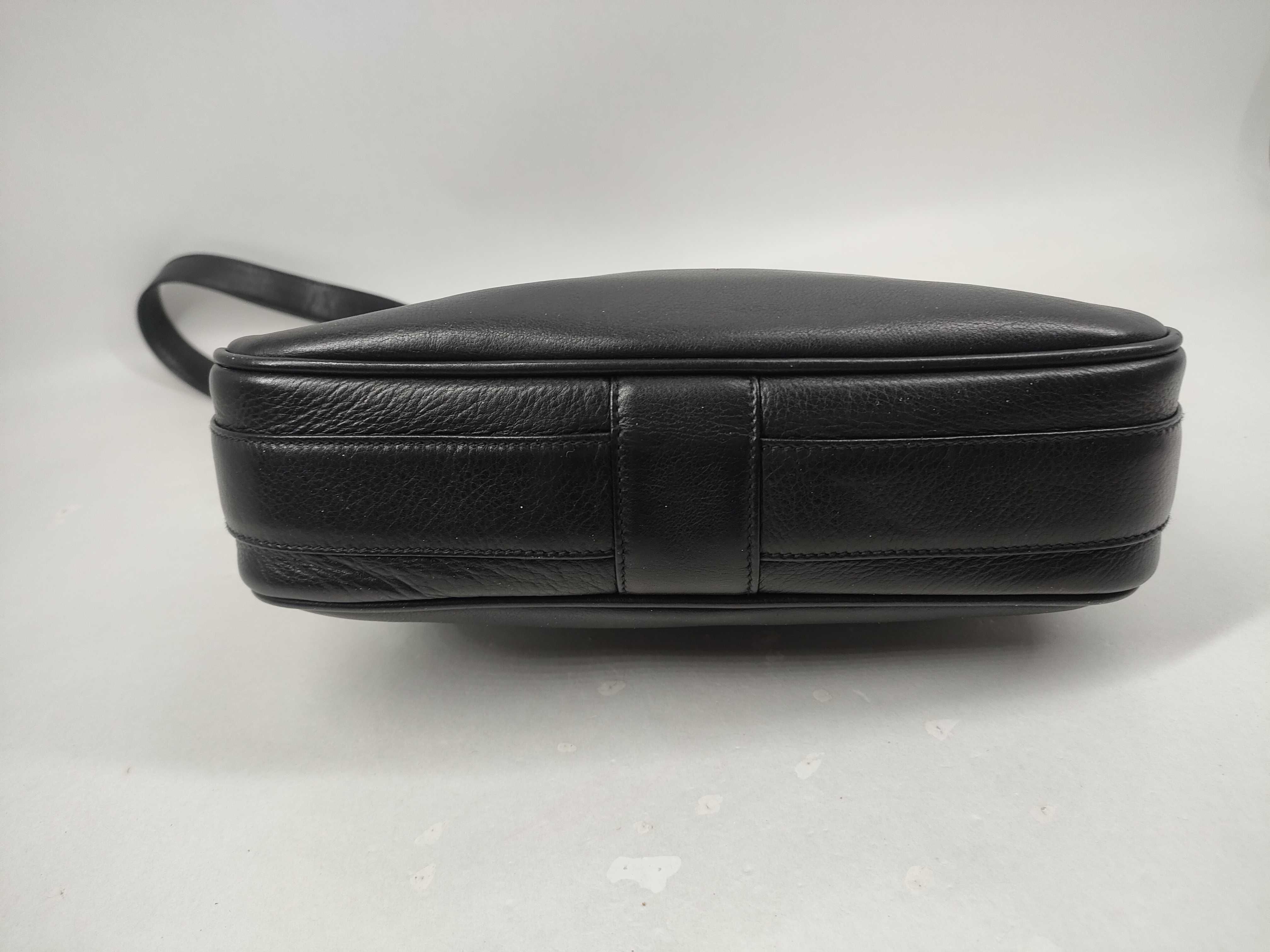 Old Push-Lock GG Hardware Shoulder Bag — view 3