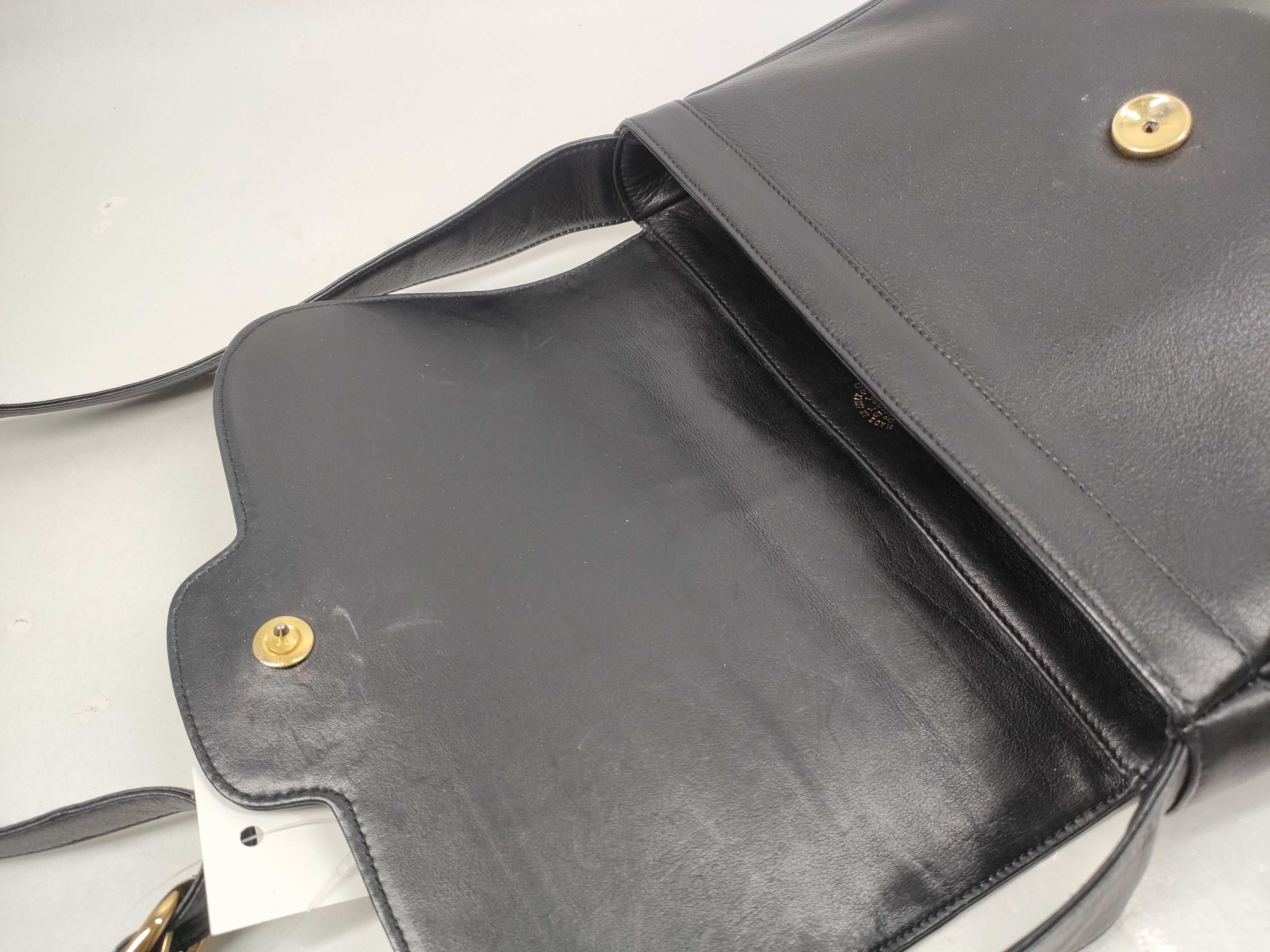 Old Push-Lock GG Hardware Shoulder Bag — view 9