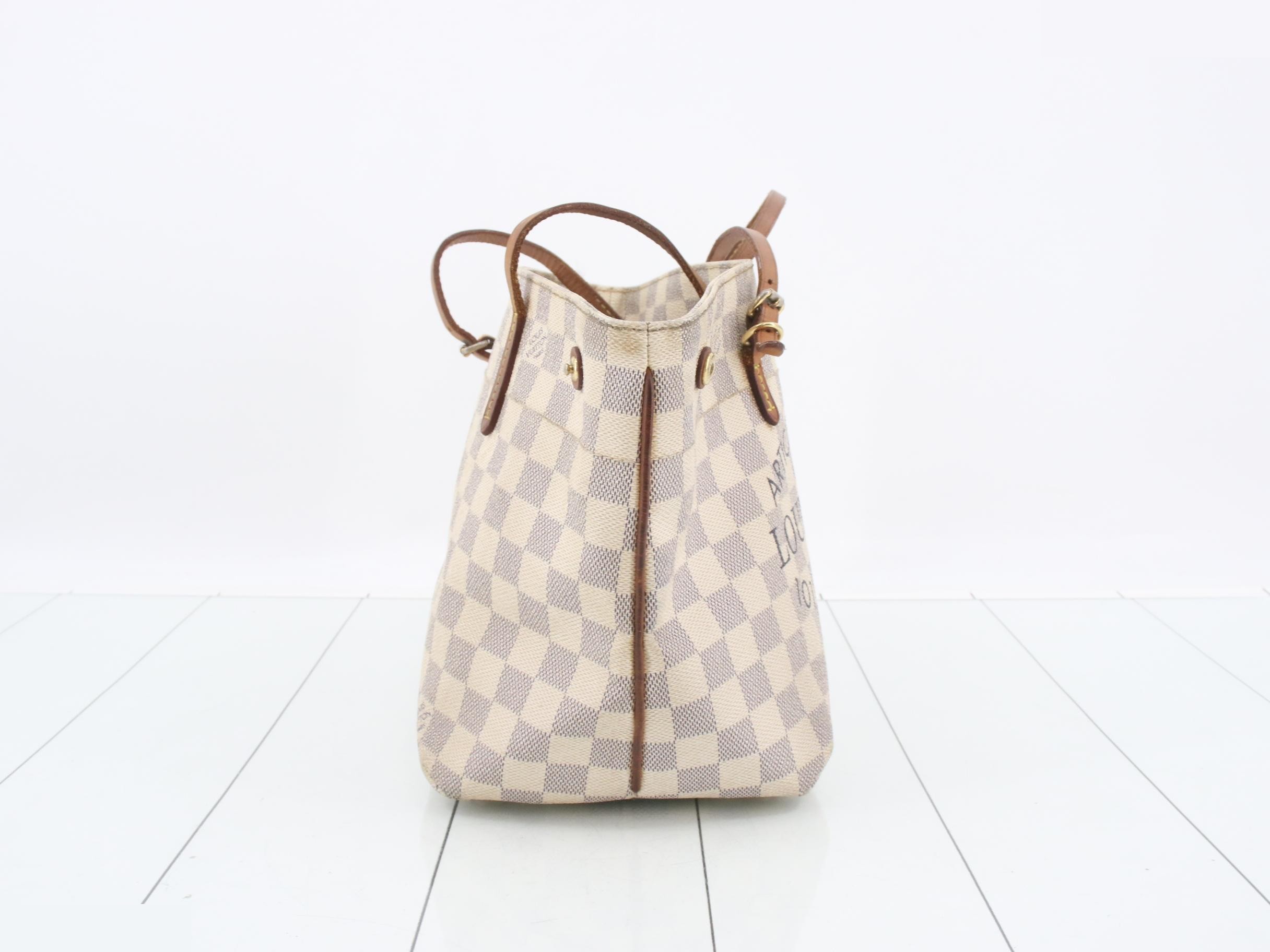 Cabas Azur Damier Canvas Shoulder Bag — view 4