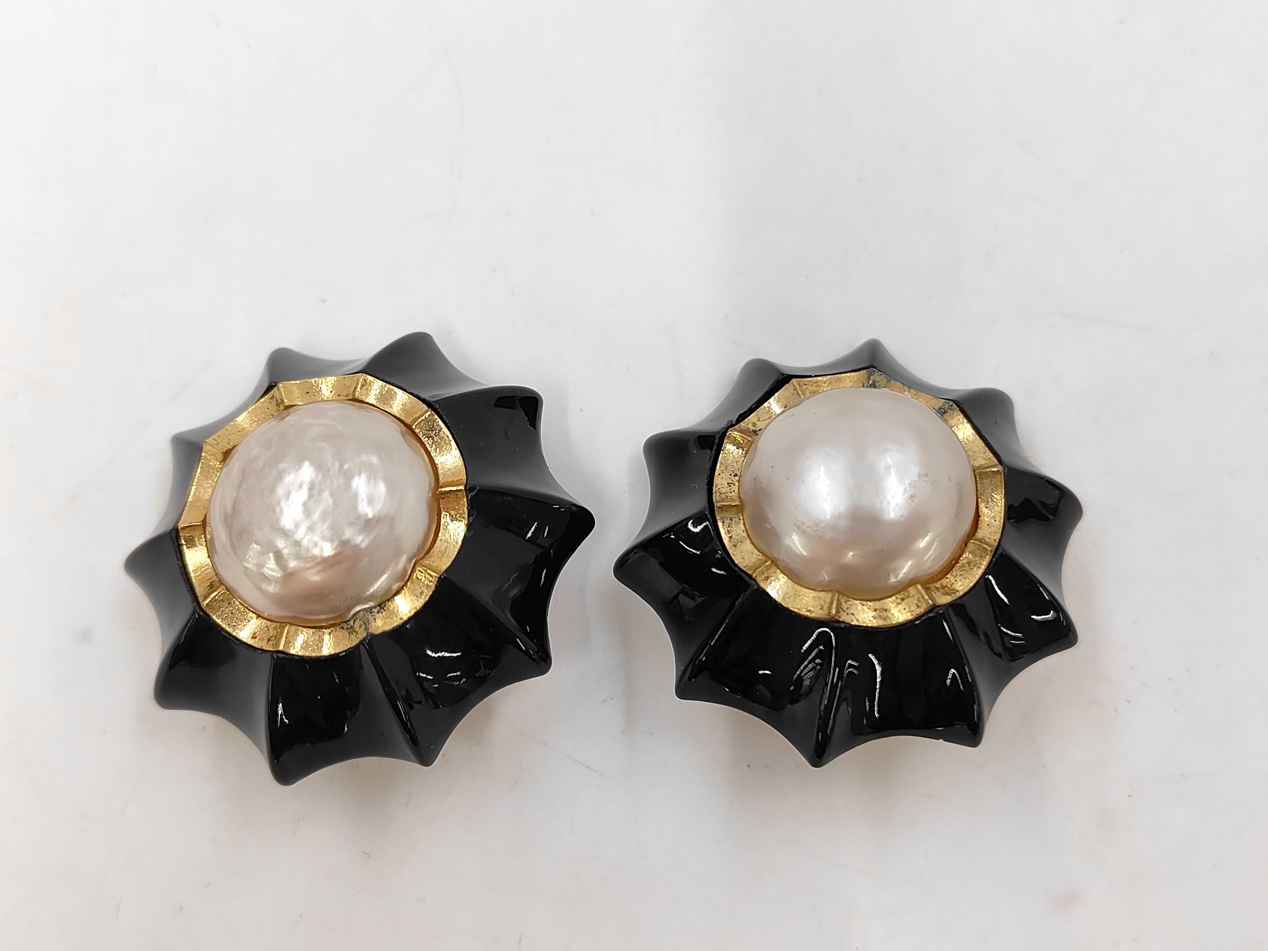 Pearl Earrings, Resin x GP, Black x Gold, Sizes 2 & 6