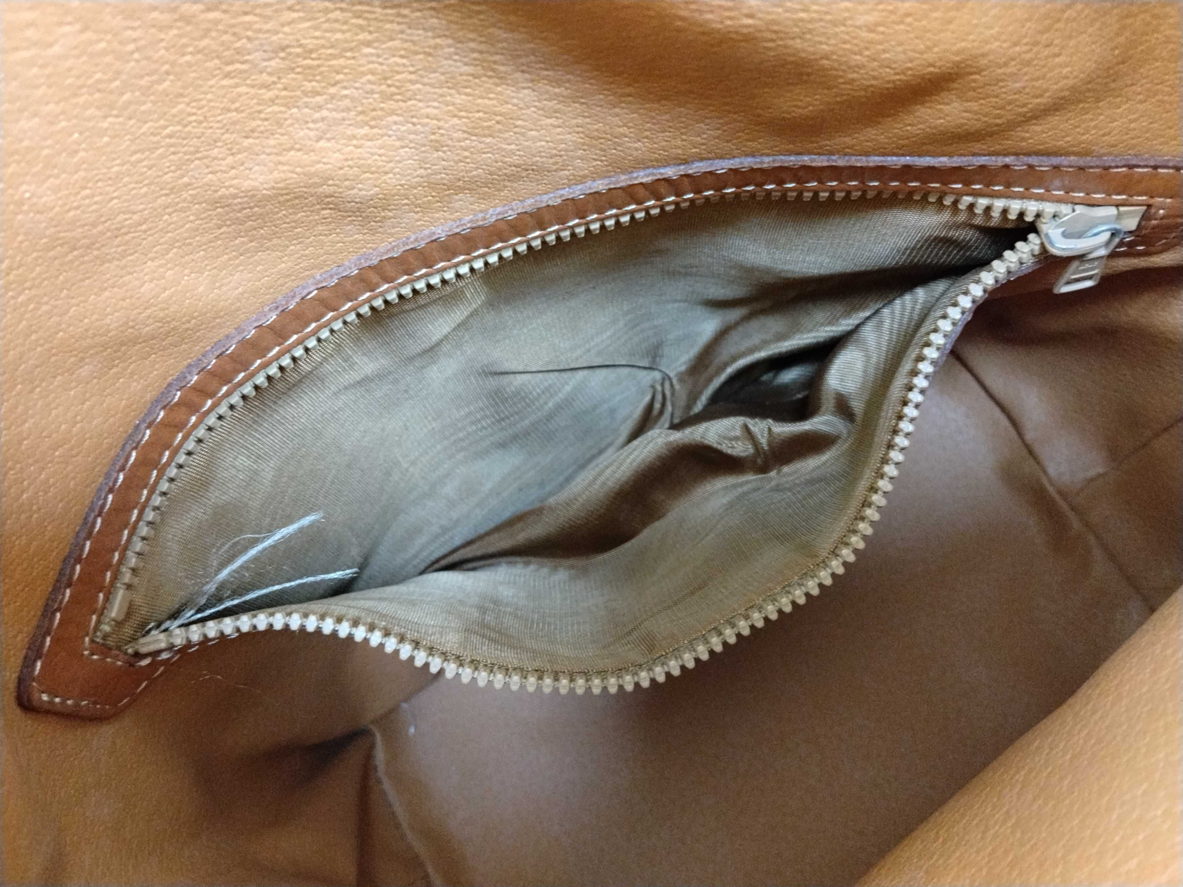 Macadam Drawstring Shoulder Bag M09 — view 13