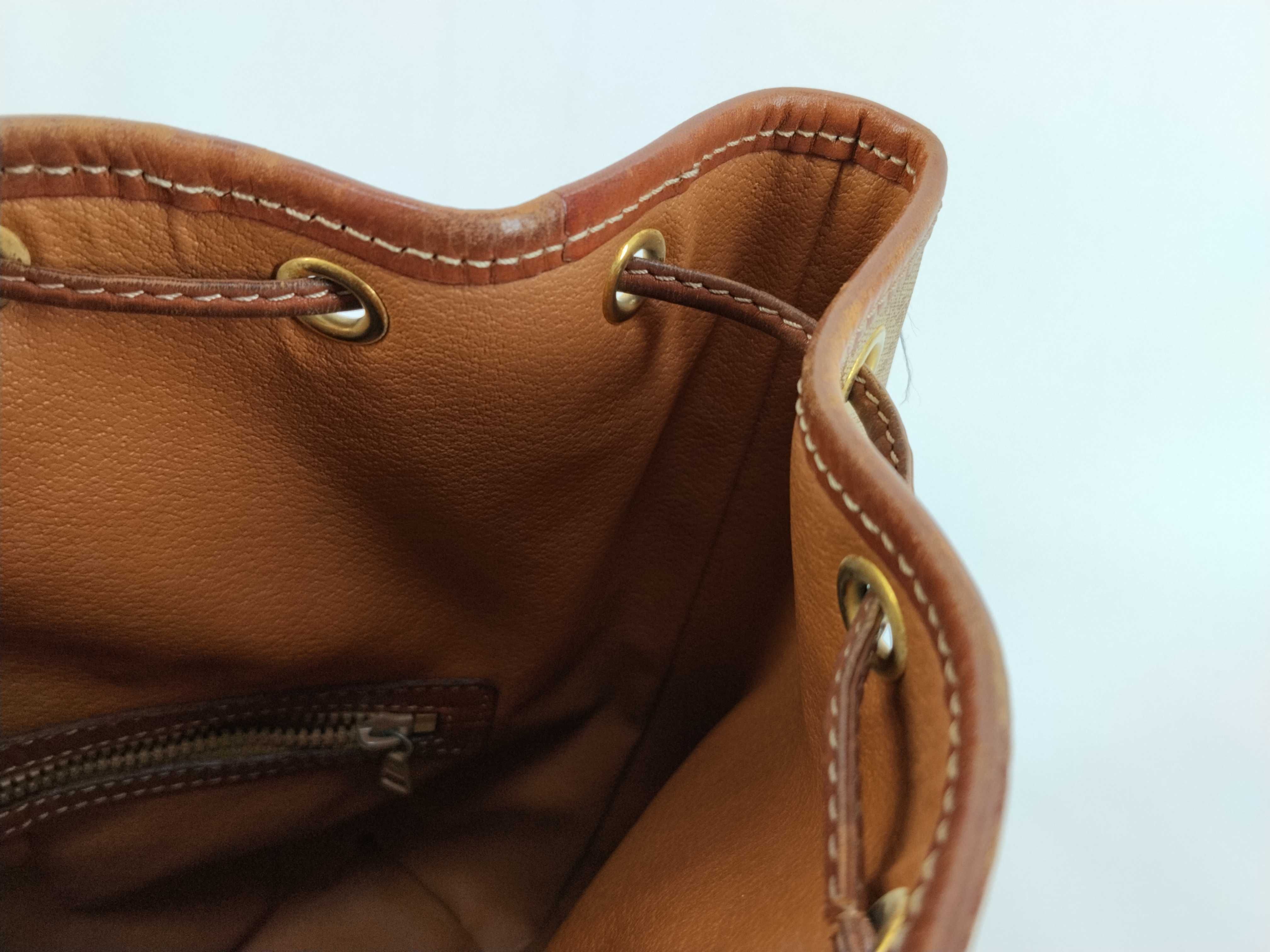 Macadam Drawstring Shoulder Bag M09 — view 10