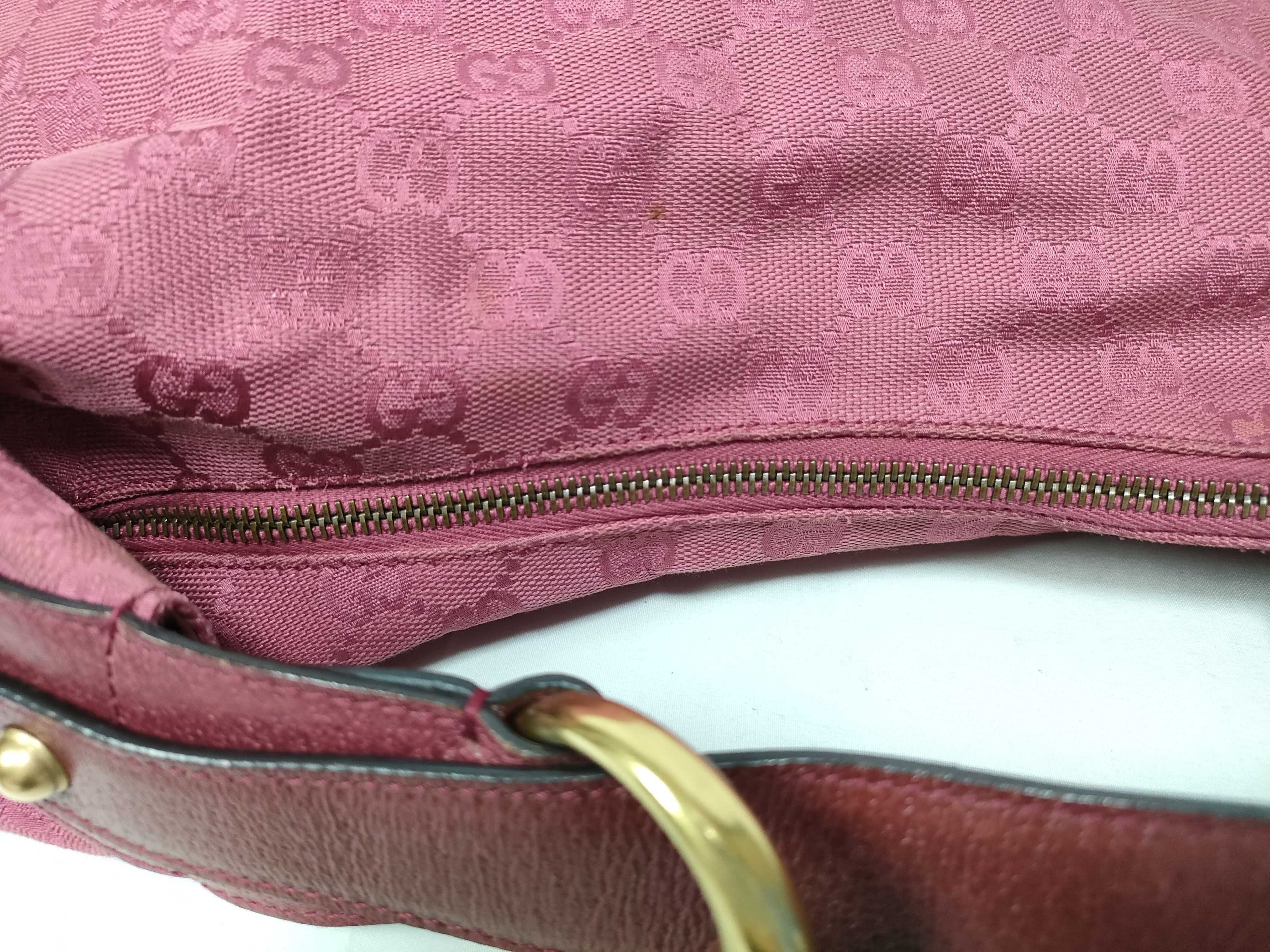 115867 GG Canvas Shoulder Bag — view 11