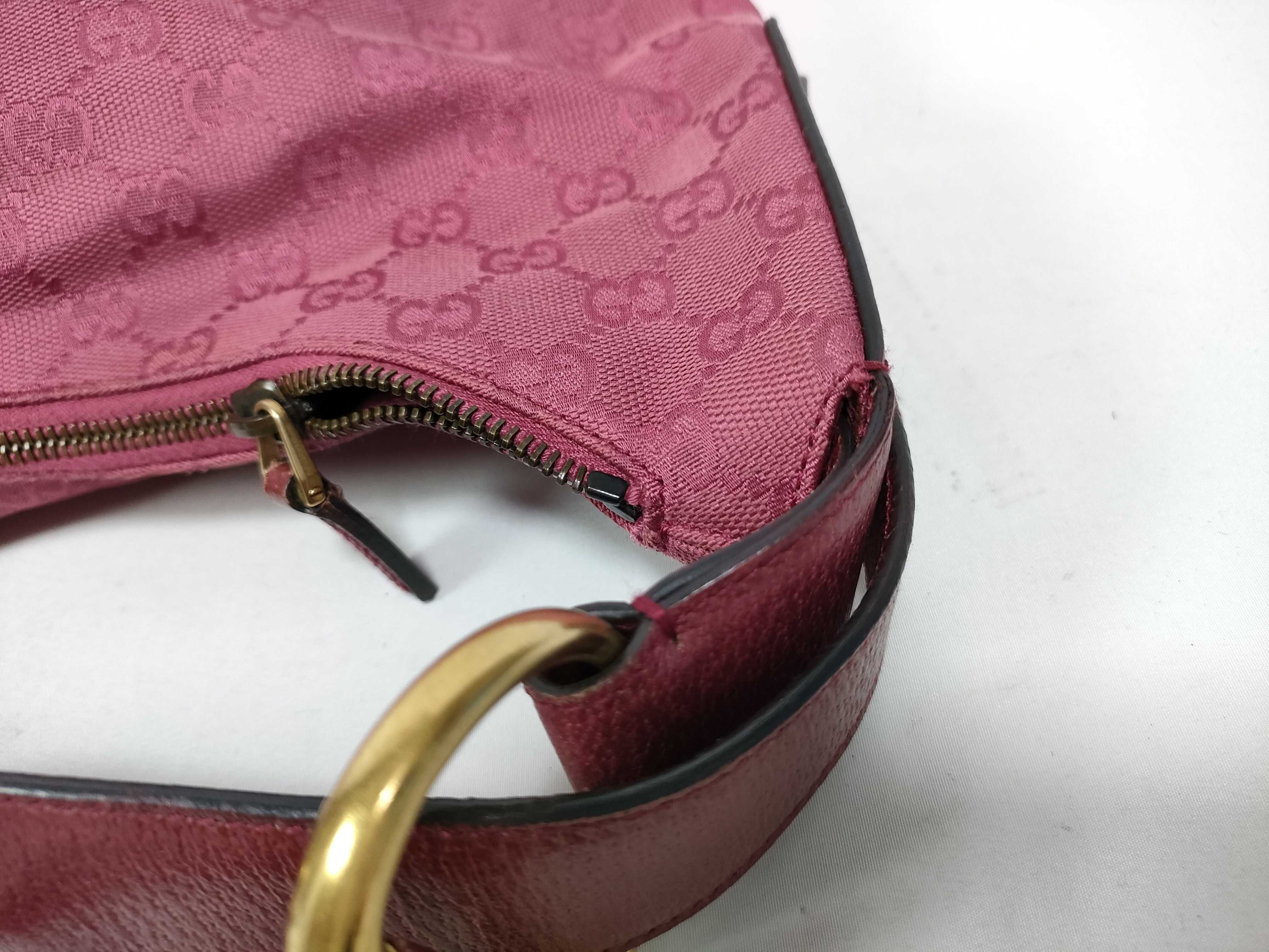 115867 GG Canvas Shoulder Bag — view 9