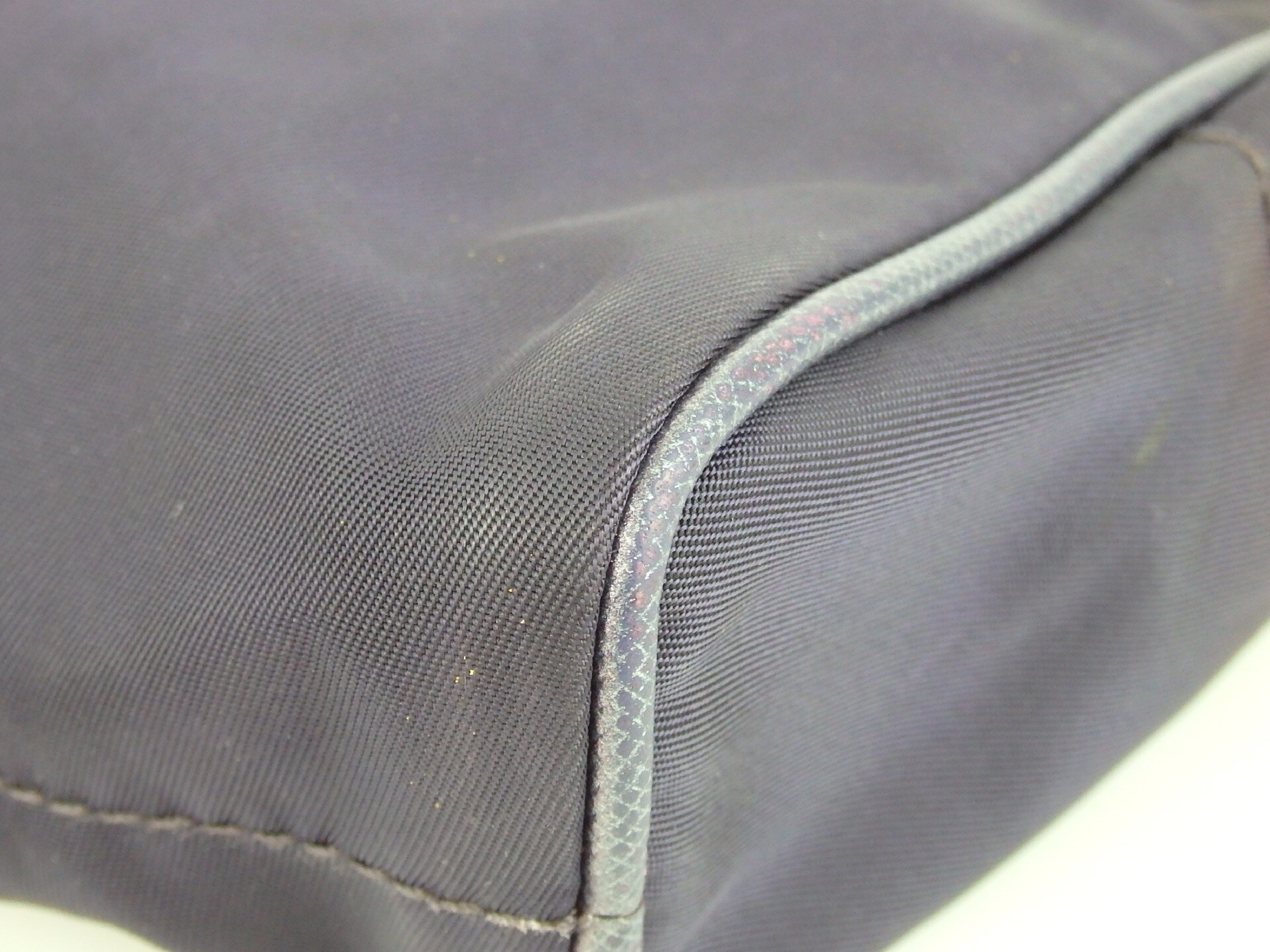 pouch — view 4