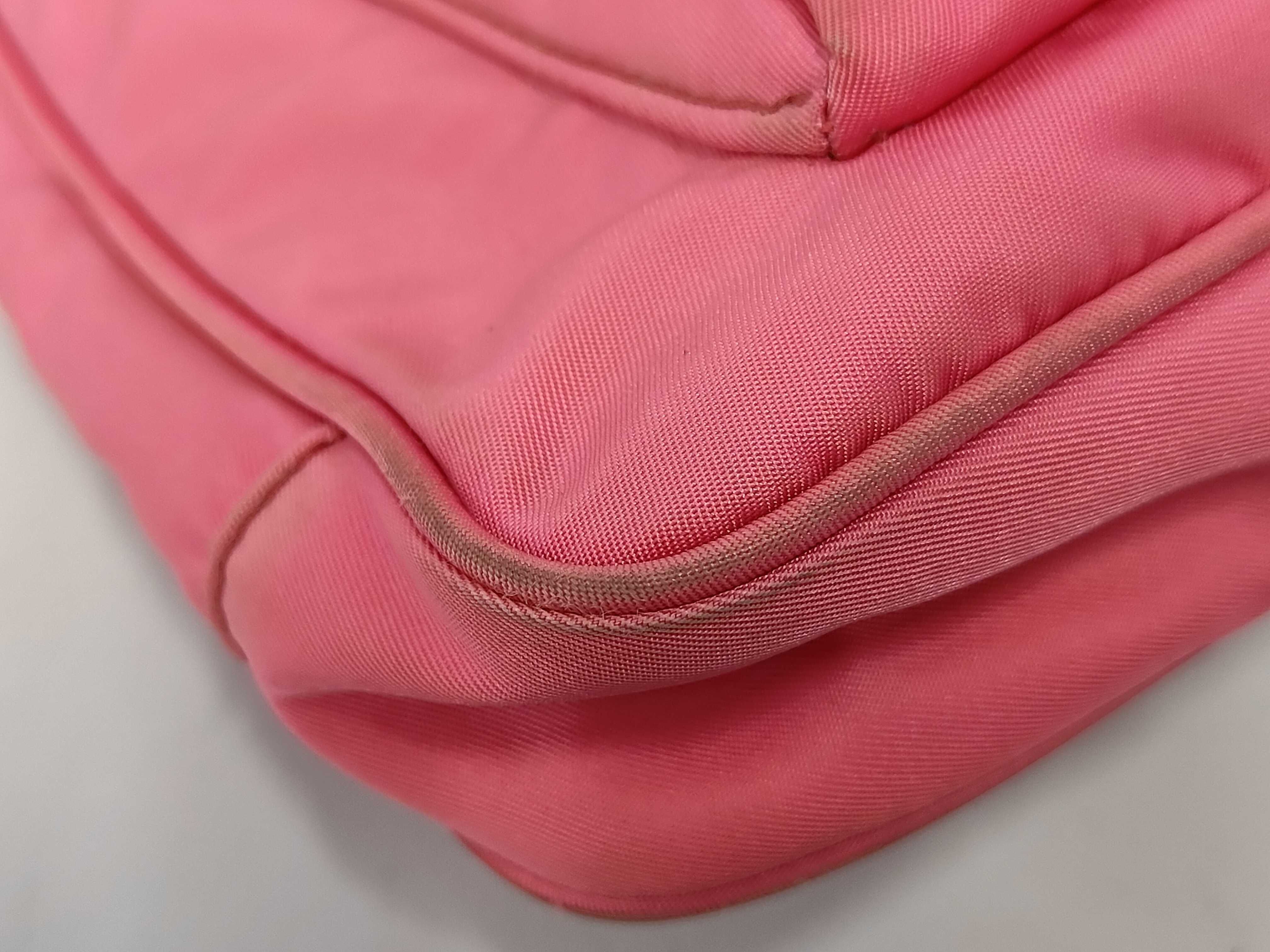 nylon shoulder bag with white tag. — view 4