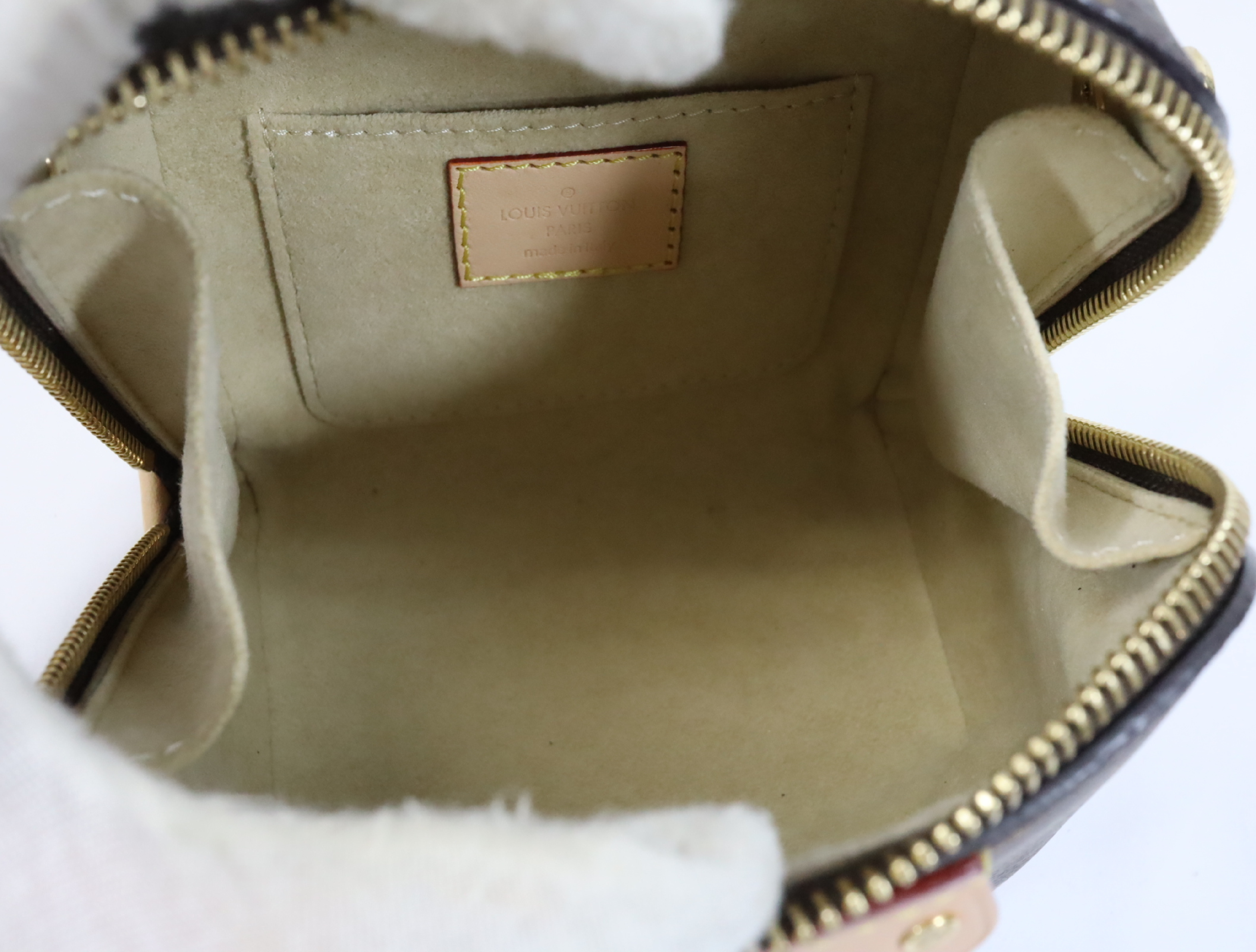 Monogram Just In Case M47096 Shoulder Bag (RFID detected) — view 13