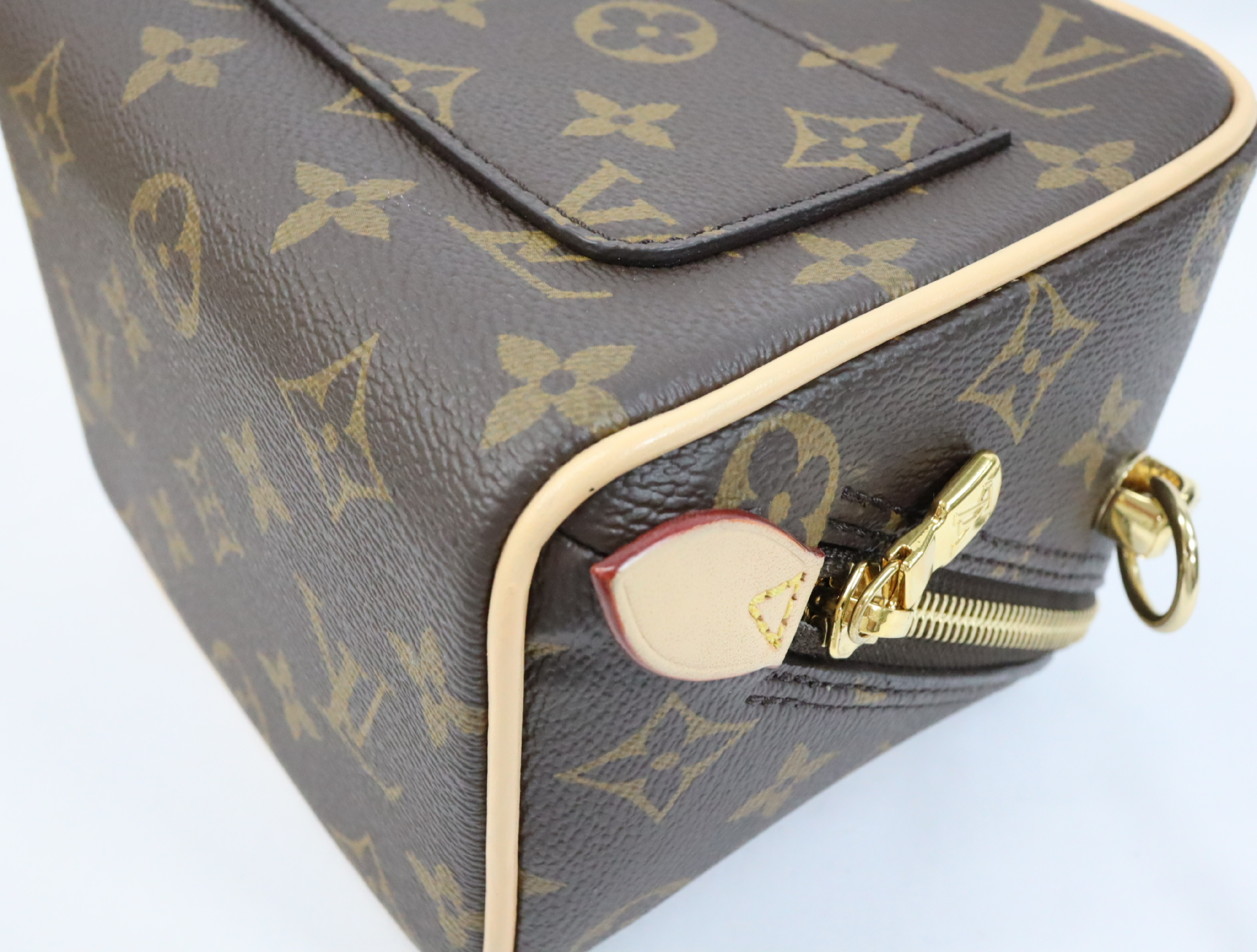 Monogram Just In Case M47096 Shoulder Bag (RFID detected) — view 8